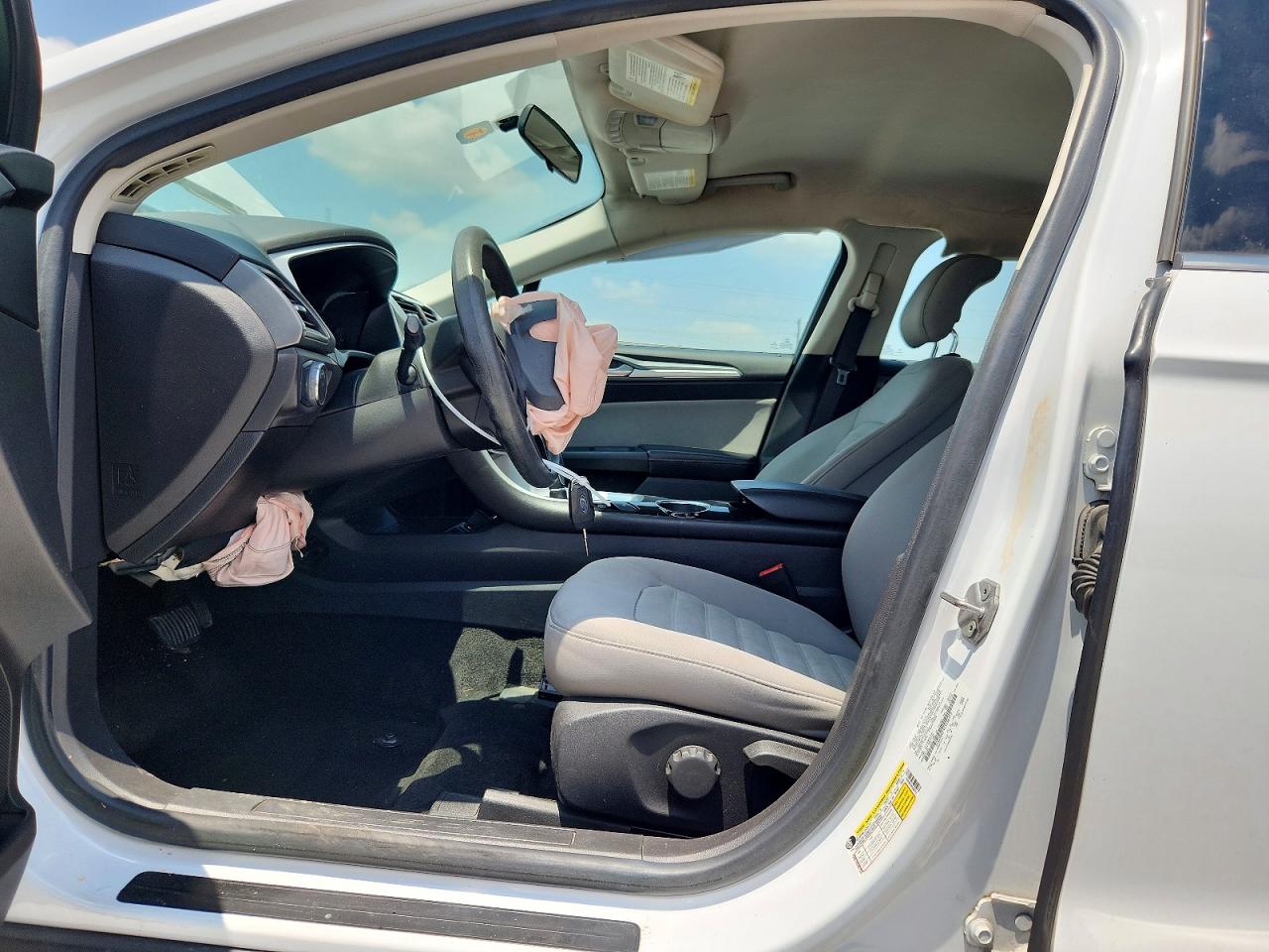 2014 Ford Fusion White vin: 1FA6P0G79E5356312