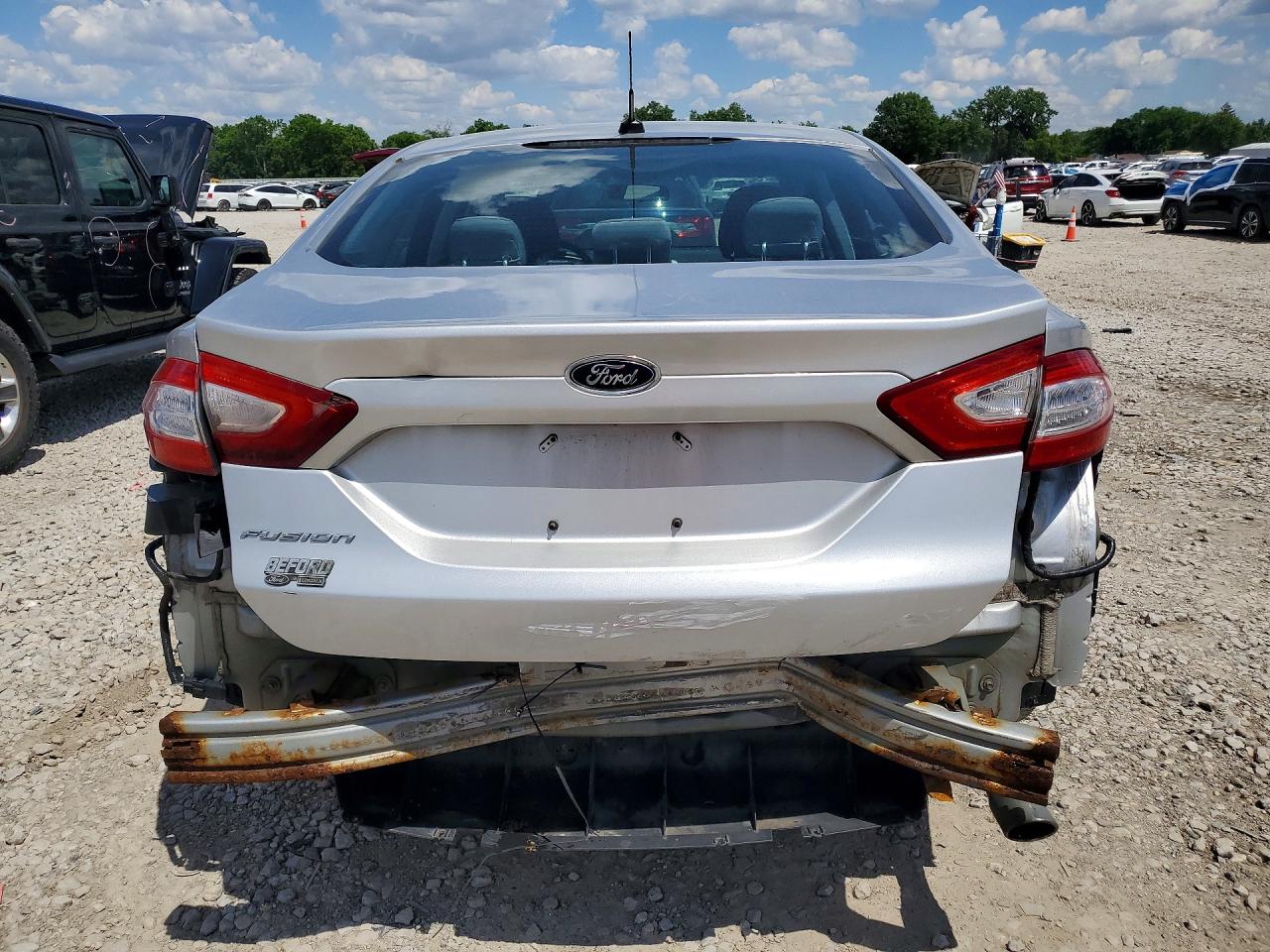2014 Ford Fusion S Silver vin: 1FA6P0G7XE5356013