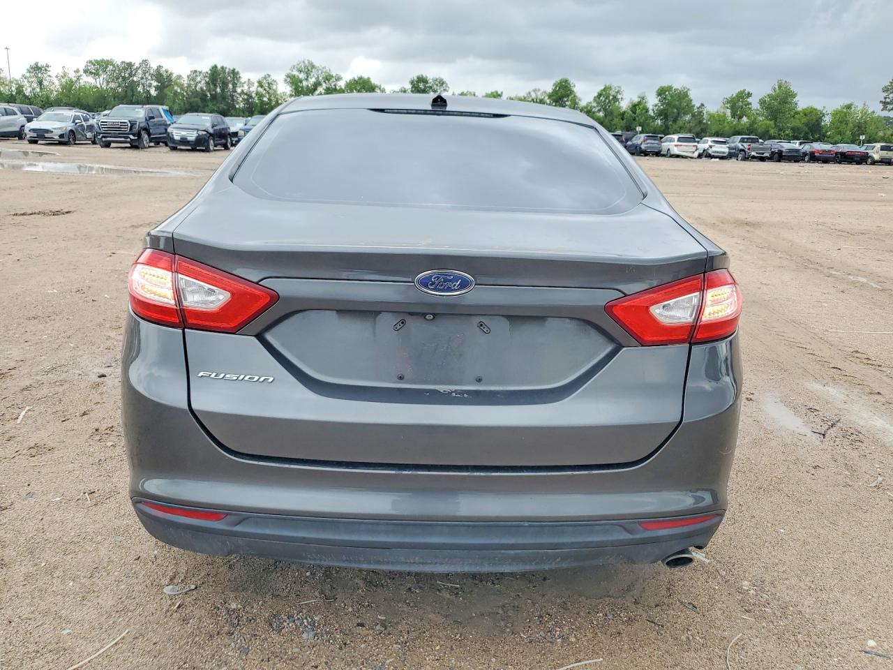 2015 Ford Fusion S Серый vin: 1FA6P0G7XF5128904