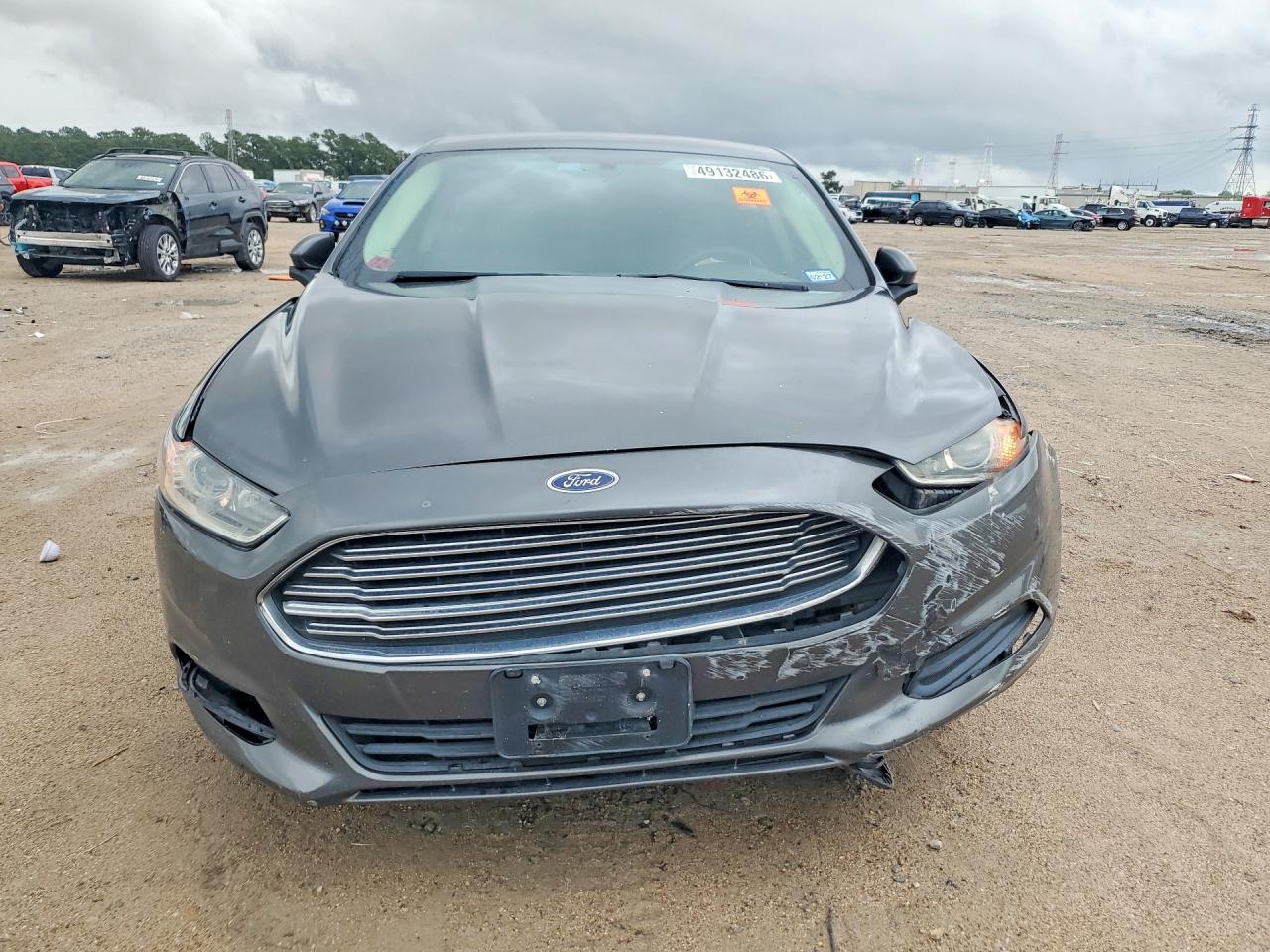 2015 Ford Fusion S Серый vin: 1FA6P0G7XF5128904