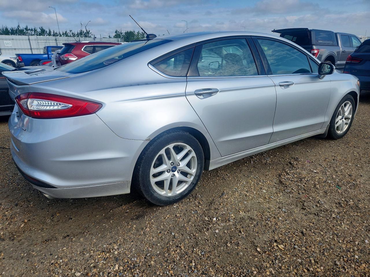 2014 Ford Fusion Se Silver vin: 1FA6P0H70E5379640