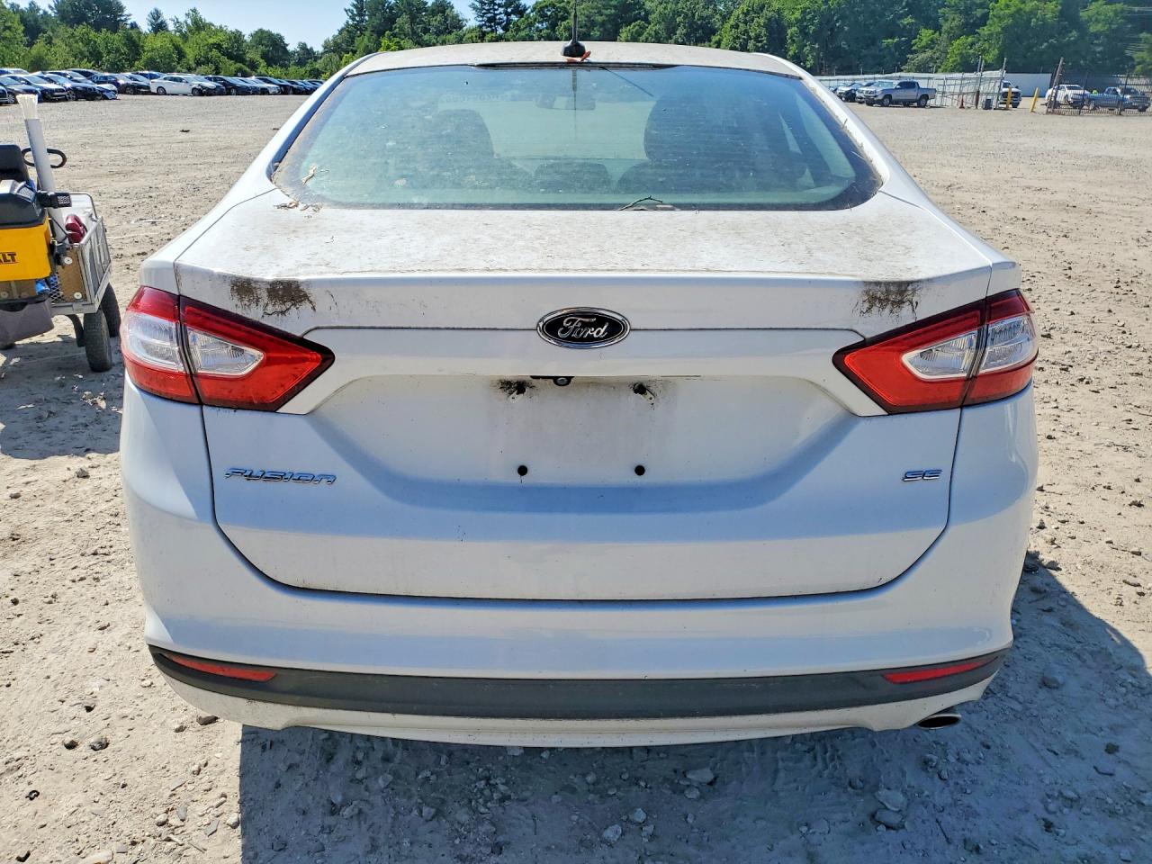 2015 Ford Fusion Se White vin: 1FA6P0H70F5114718