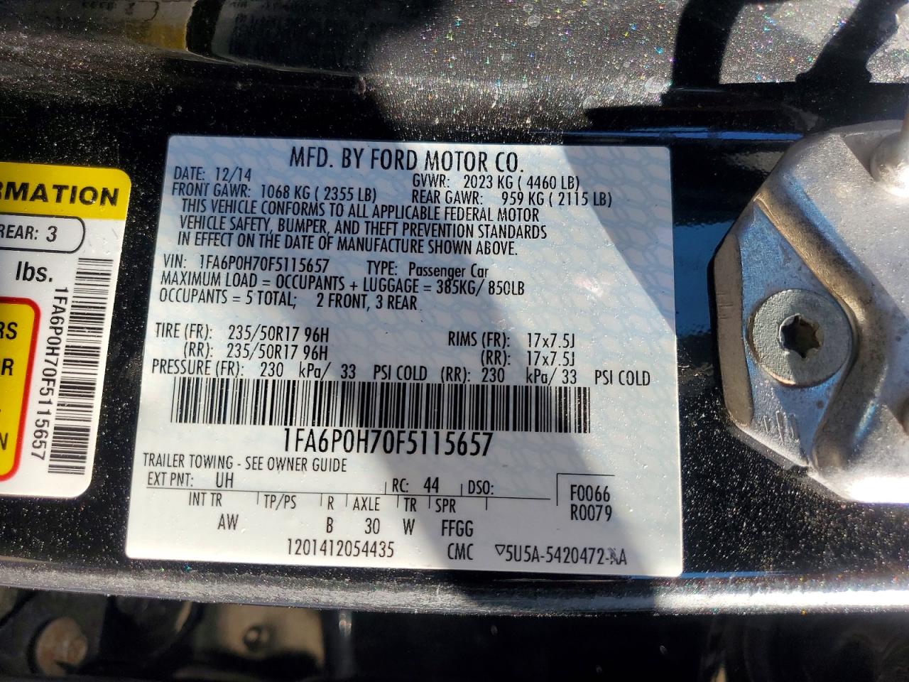2015 Ford Fusion Se Черный vin: 1FA6P0H70F5115657