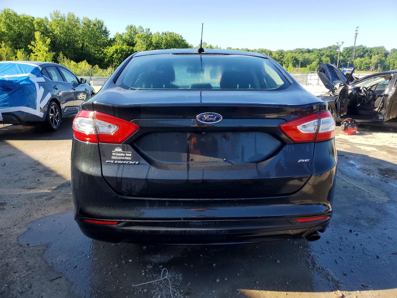 2015 Ford Fusion Se Черный vin: 1FA6P0H70F5115657