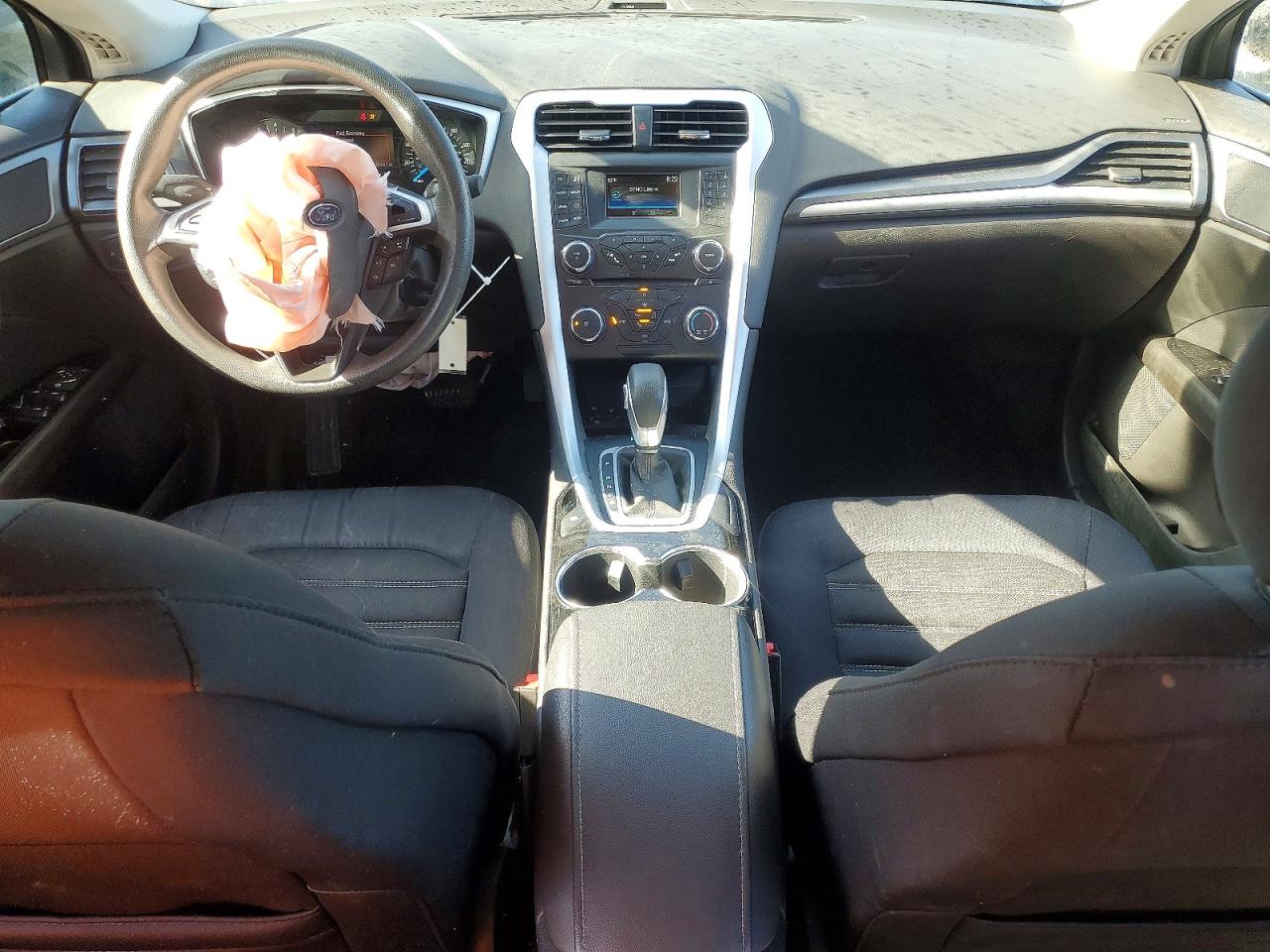 2015 Ford Fusion Se Черный vin: 1FA6P0H70F5115657