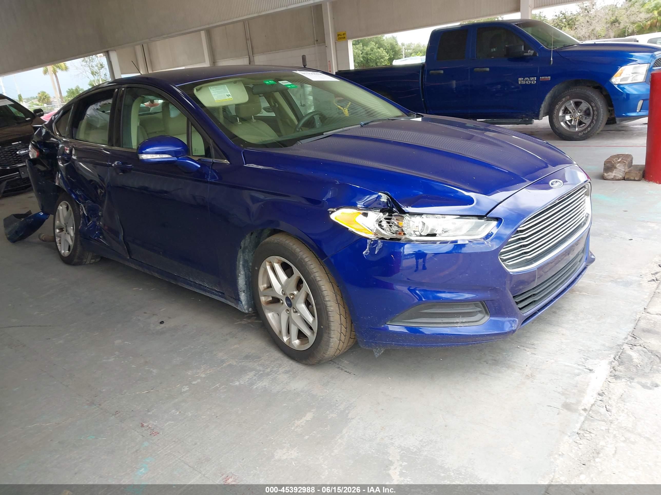 2014 Ford Fusion Se Синий vin: 1FA6P0H71E5364449