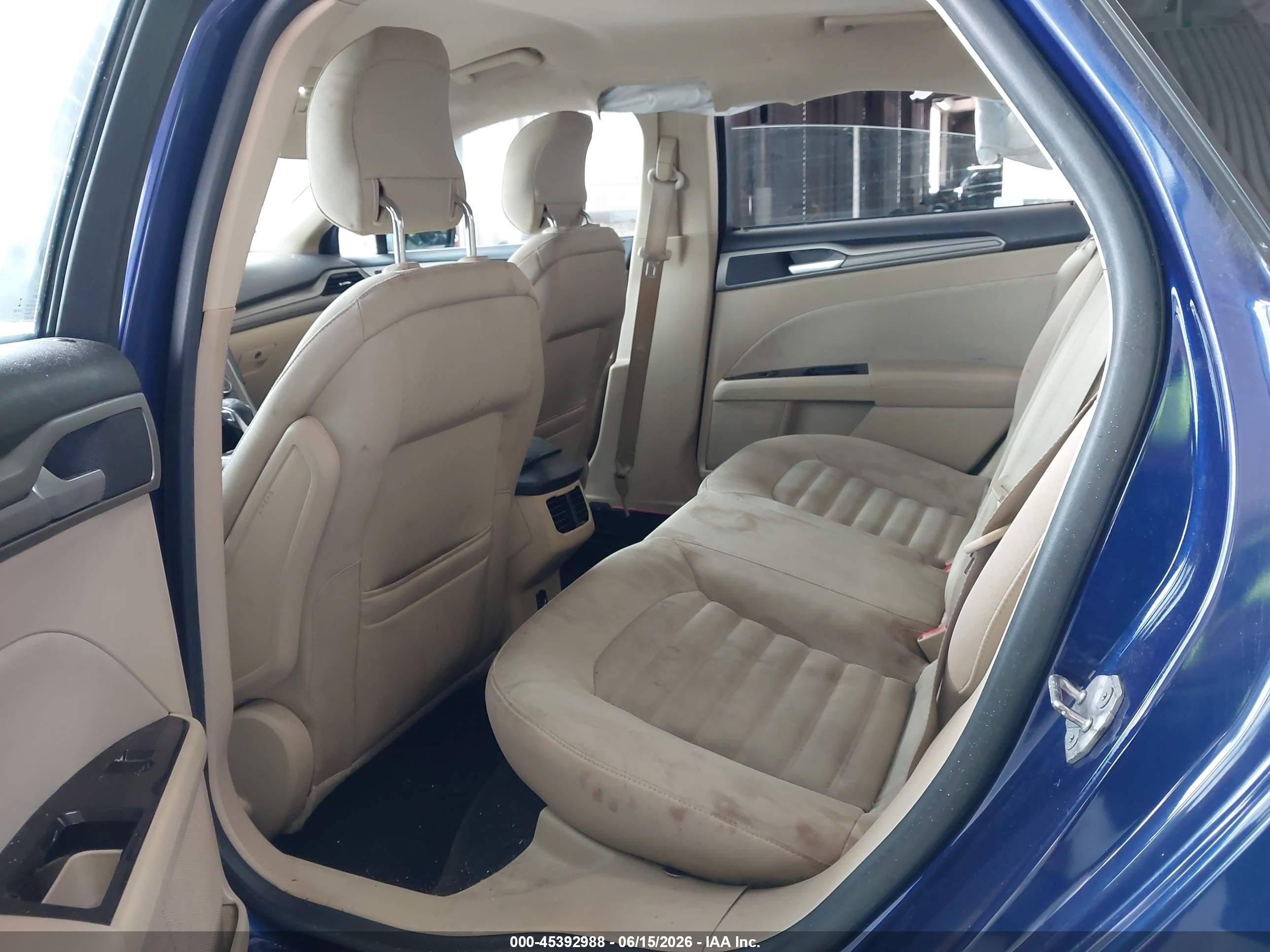 2014 Ford Fusion Se Синий vin: 1FA6P0H71E5364449