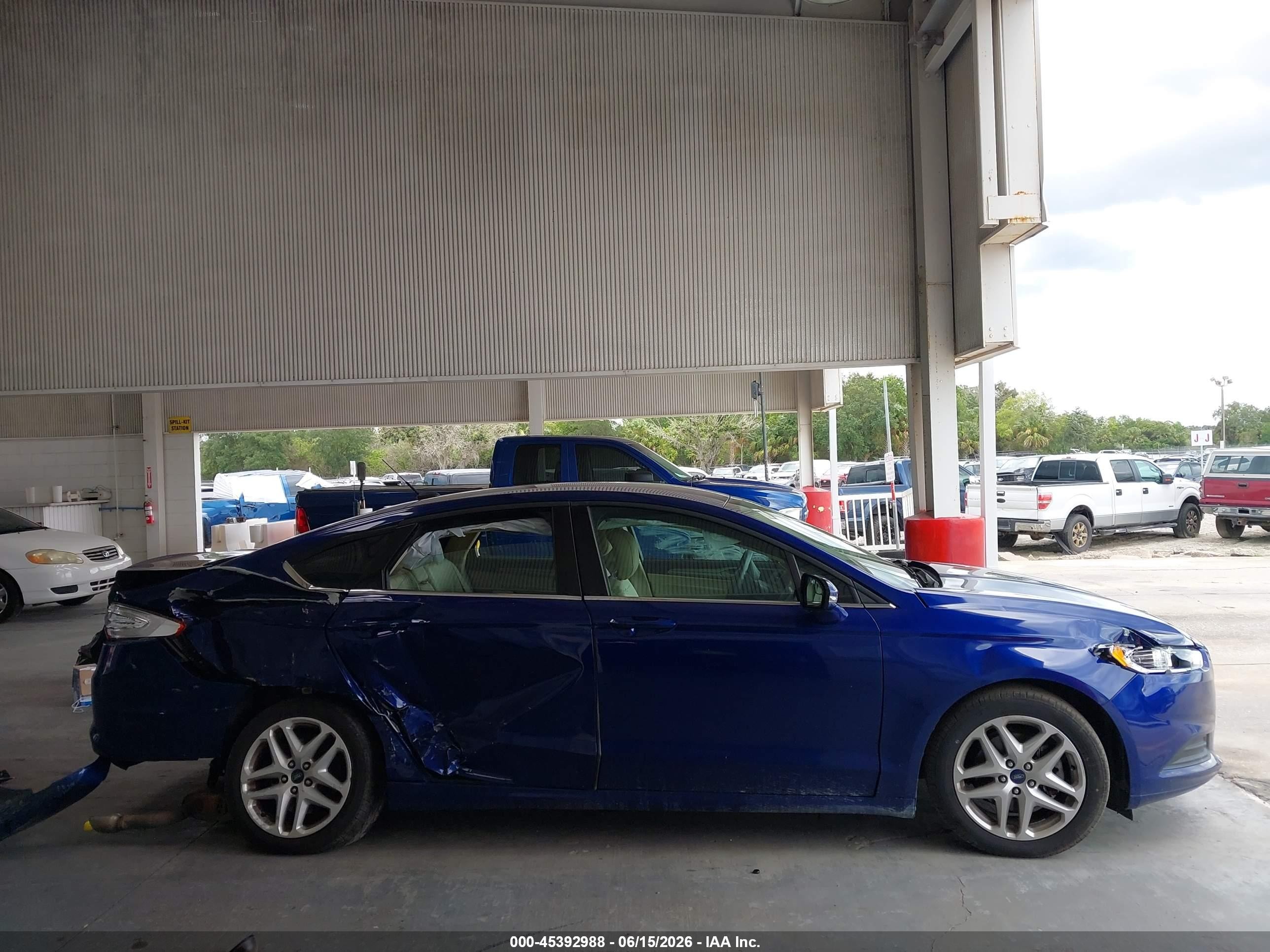 2014 Ford Fusion Se Синий vin: 1FA6P0H71E5364449