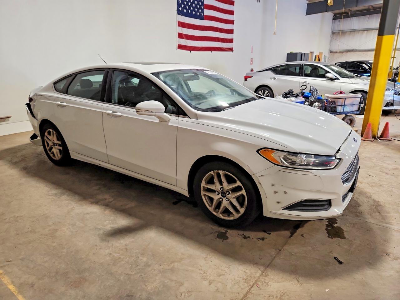 2014 Ford Fusion Se White vin: 1FA6P0H71E5369599