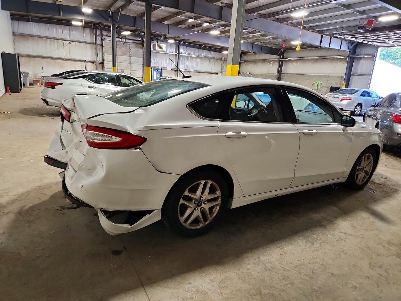 2014 Ford Fusion Se White vin: 1FA6P0H71E5369599