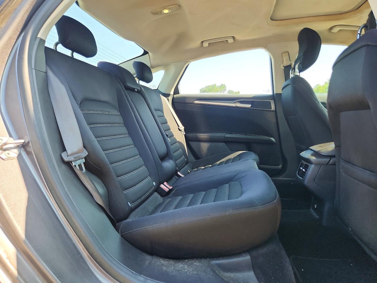 2014 Ford Fusion Se Gray vin: 1FA6P0H71E5401418