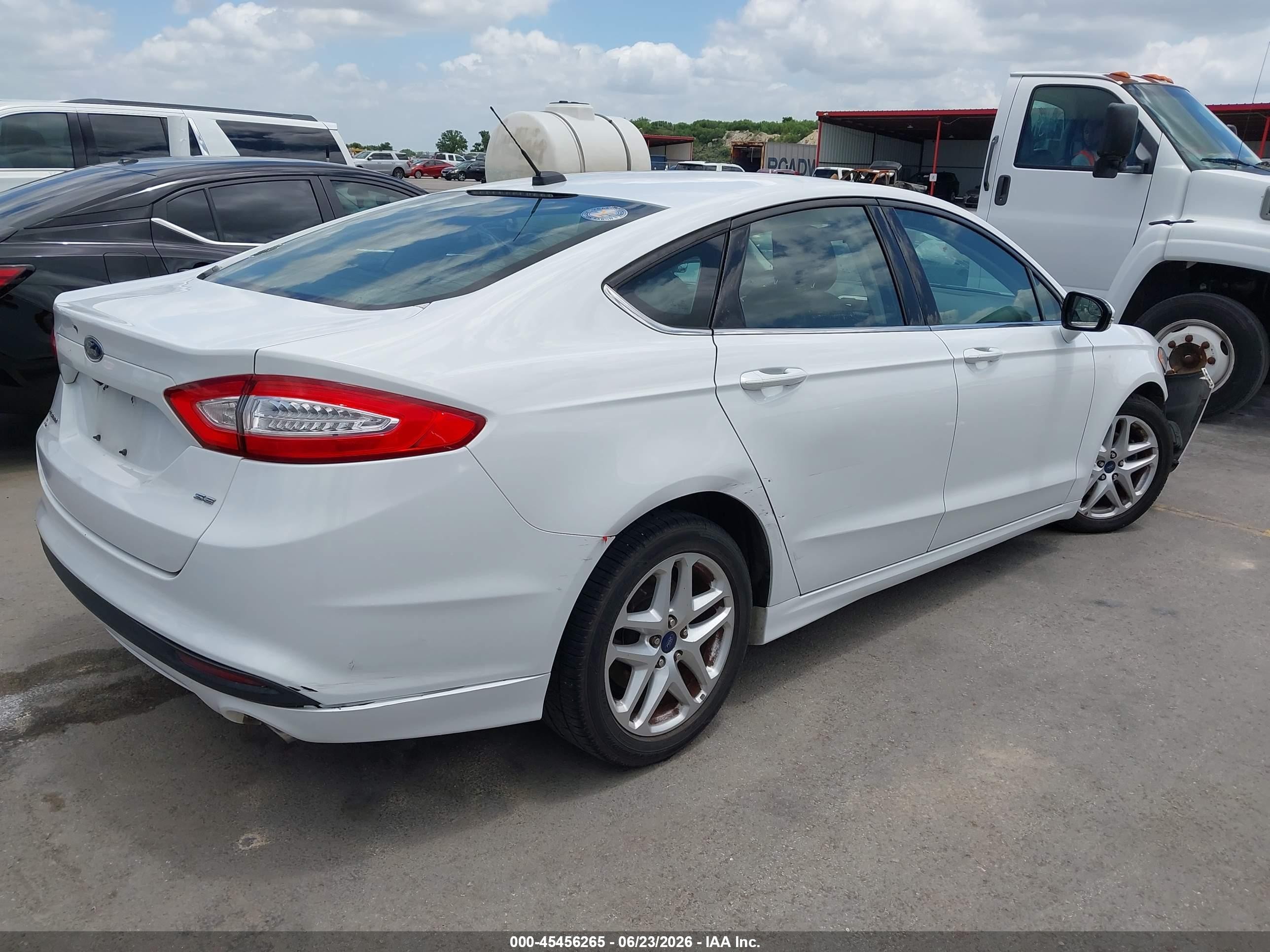2015 Ford Fusion Se White vin: 1FA6P0H71F5107633