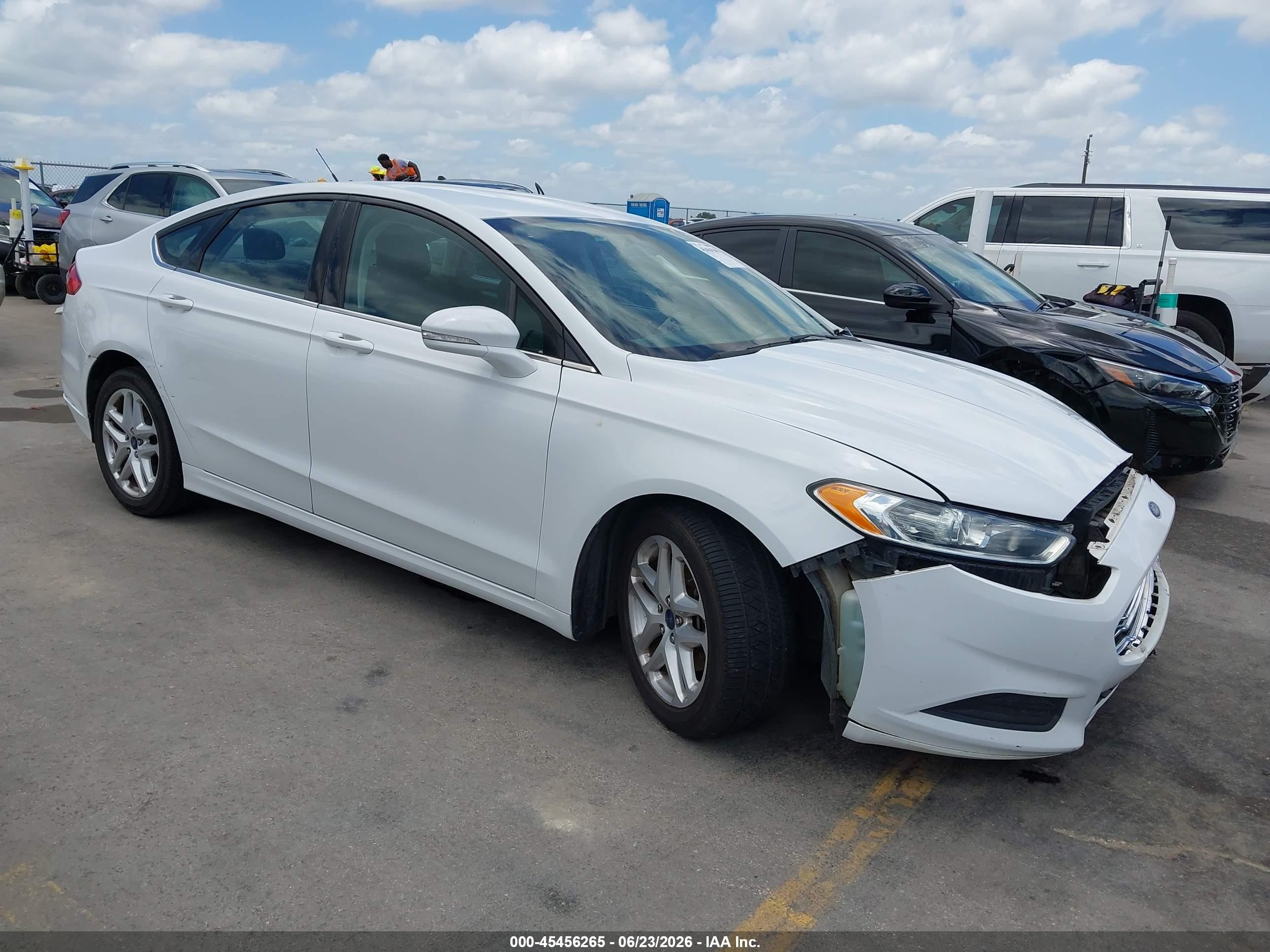 2015 Ford Fusion Se White vin: 1FA6P0H71F5107633