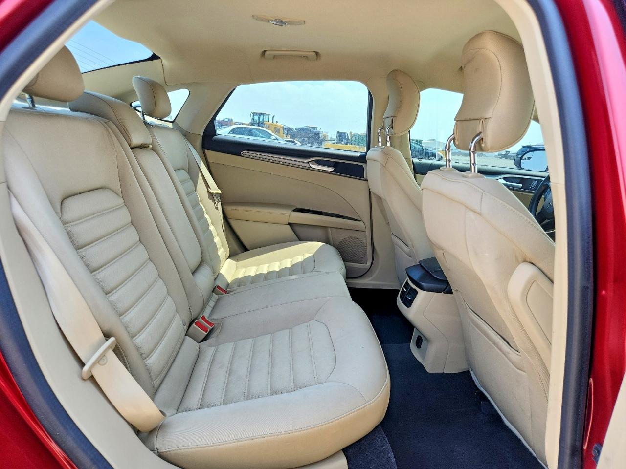 2015 Ford Fusion Se Red vin: 1FA6P0H72F5101114