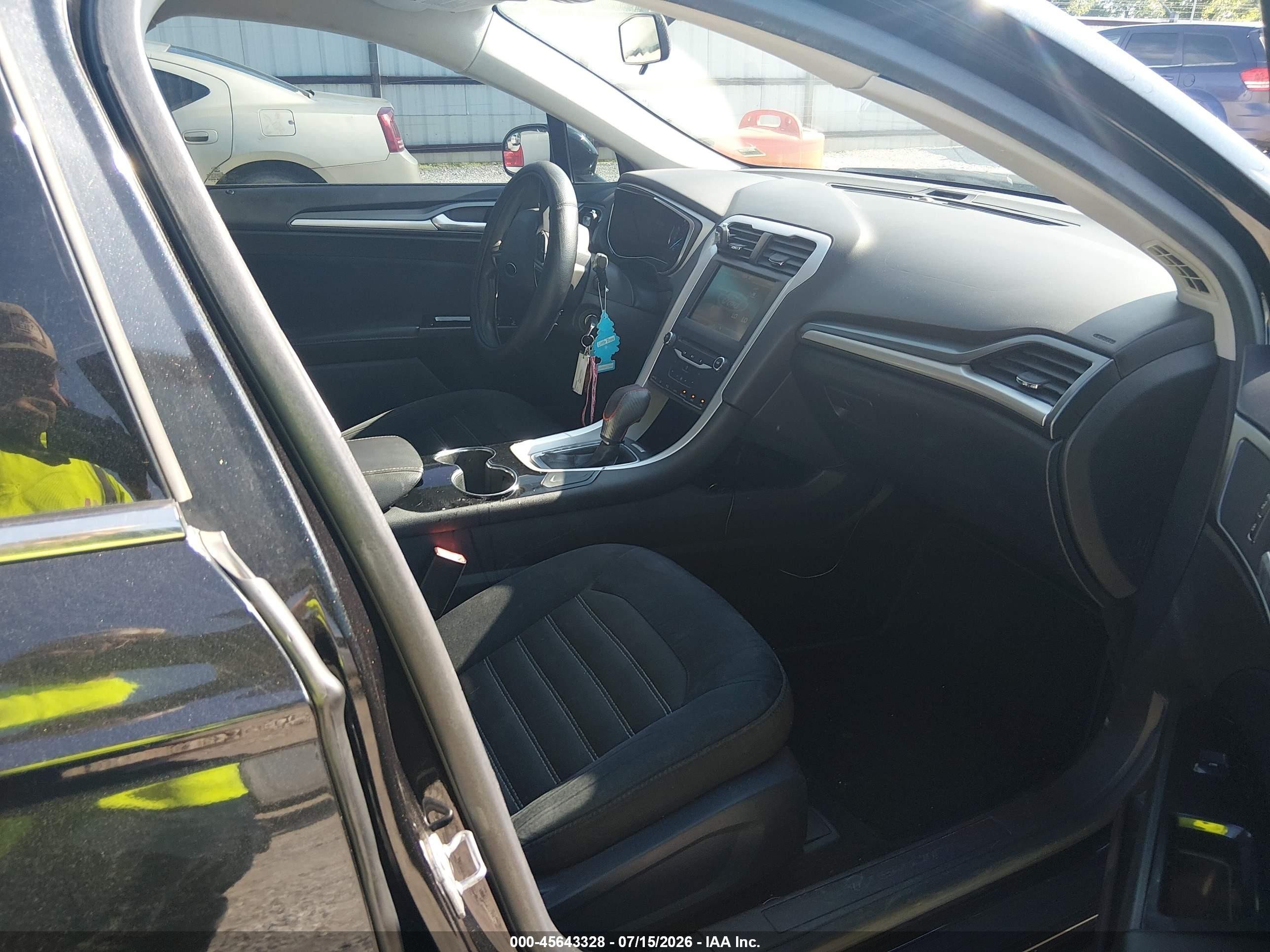 2014 Ford Fusion Se Черный vin: 1FA6P0H73E5366607