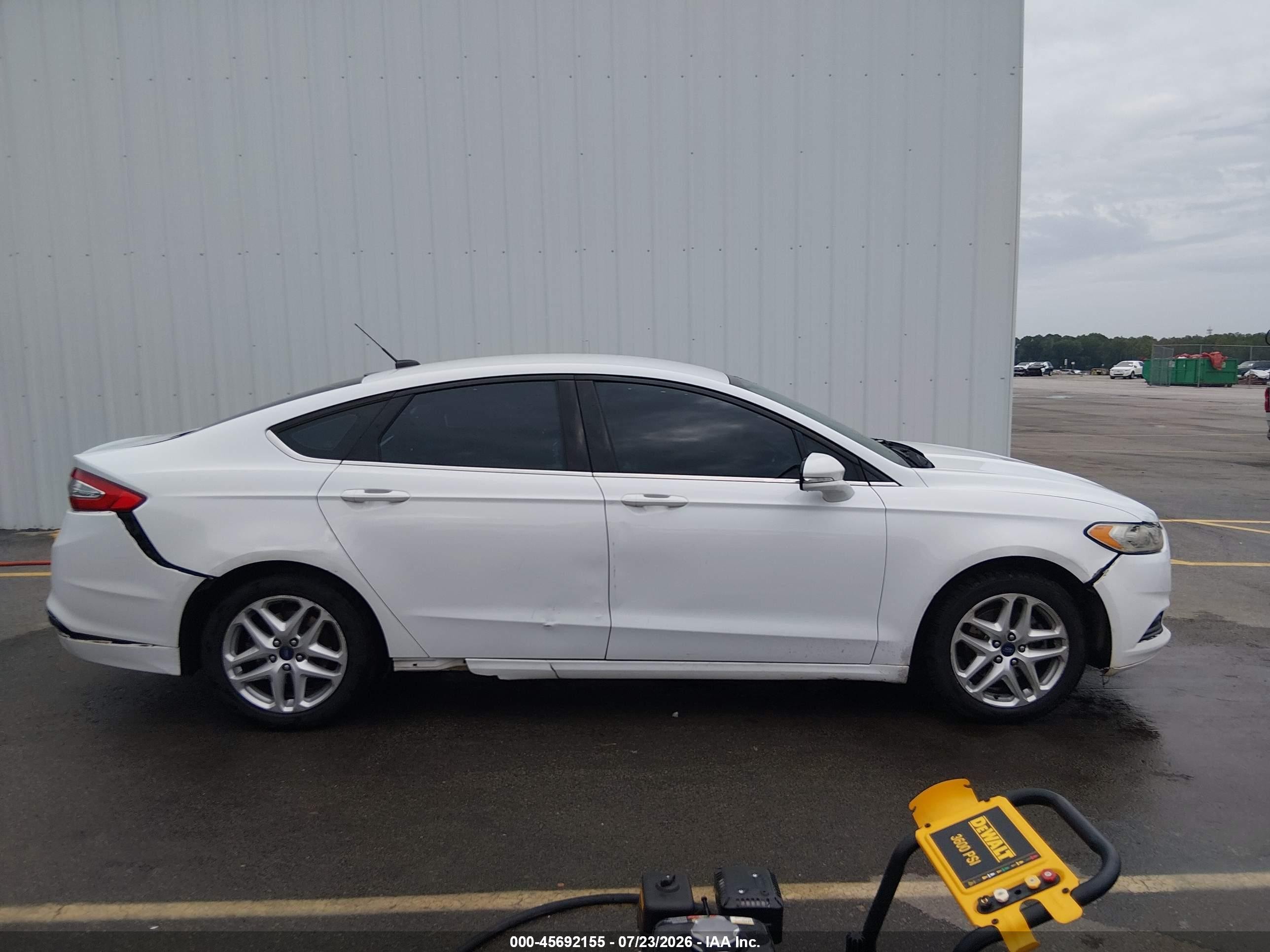 2014 Ford Fusion Se White vin: 1FA6P0H73E5379129