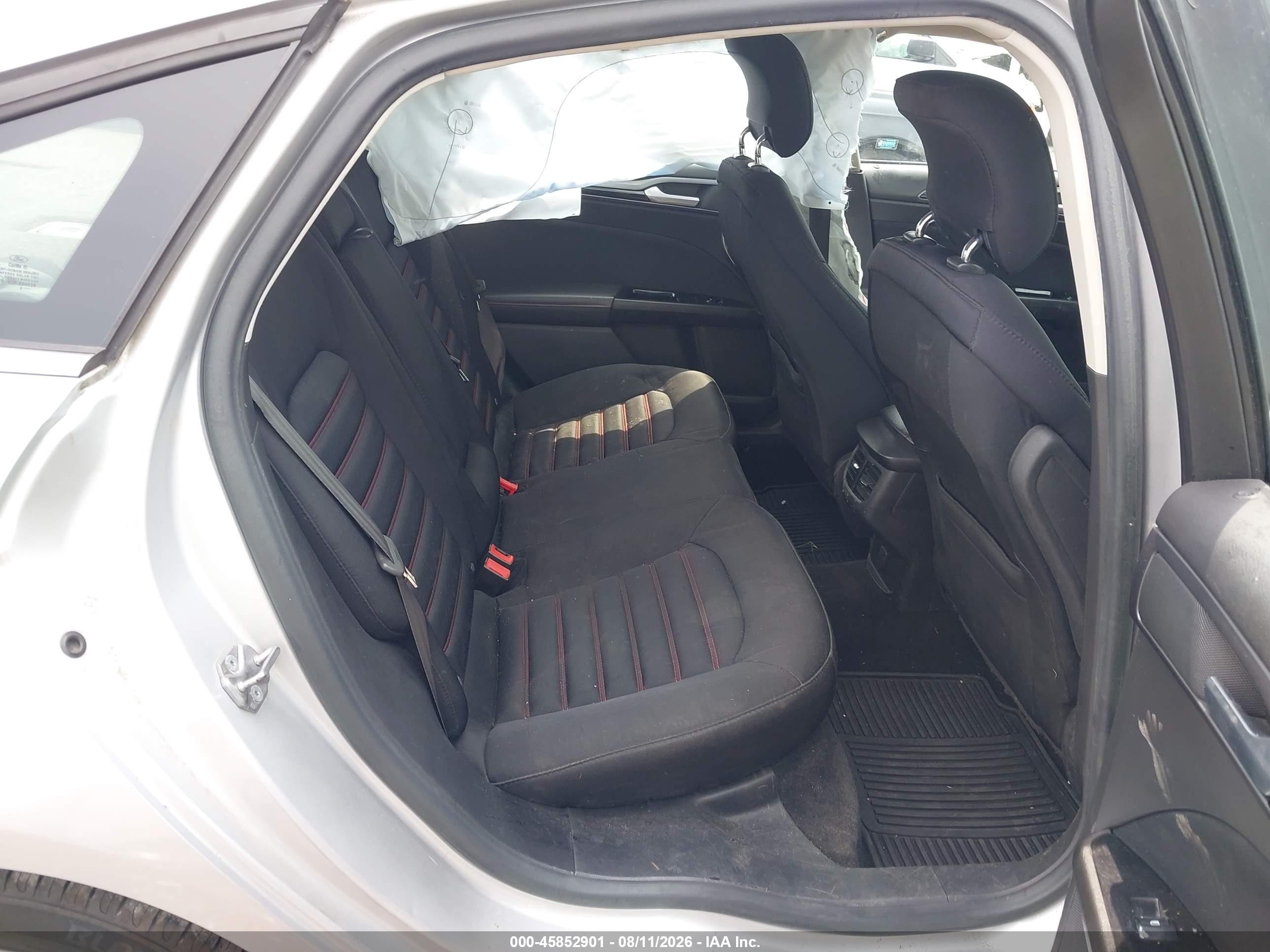 2015 Ford Fusion Se Silver vin: 1FA6P0H74F5111000