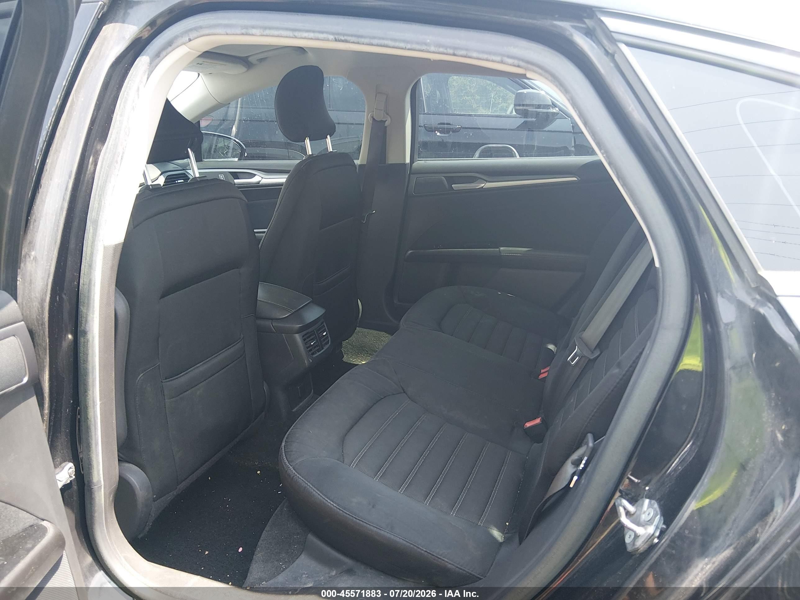2015 Ford Fusion Se Черный vin: 1FA6P0H74F5120456