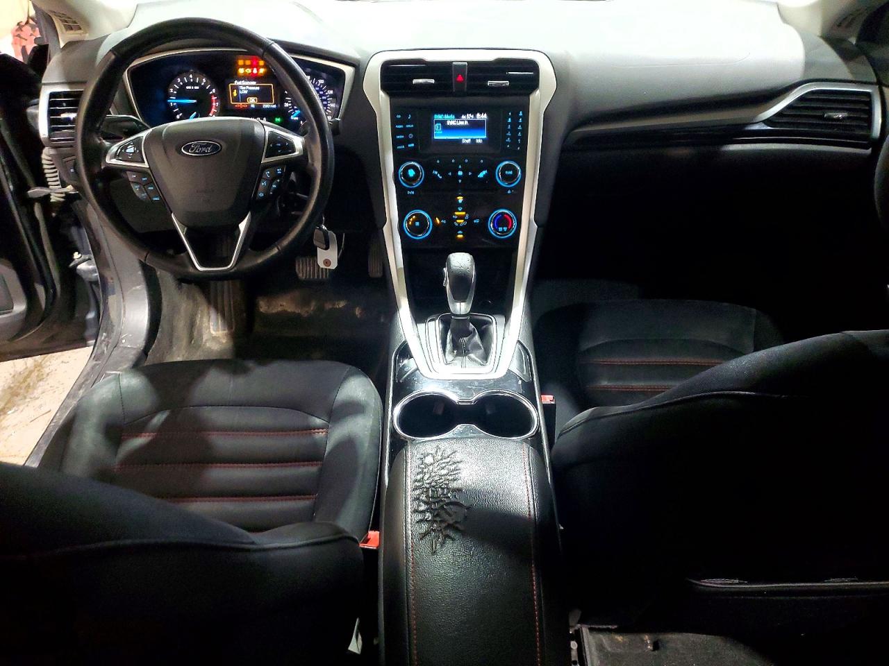 2014 Ford Fusion Se Черный vin: 1FA6P0H75E5368505