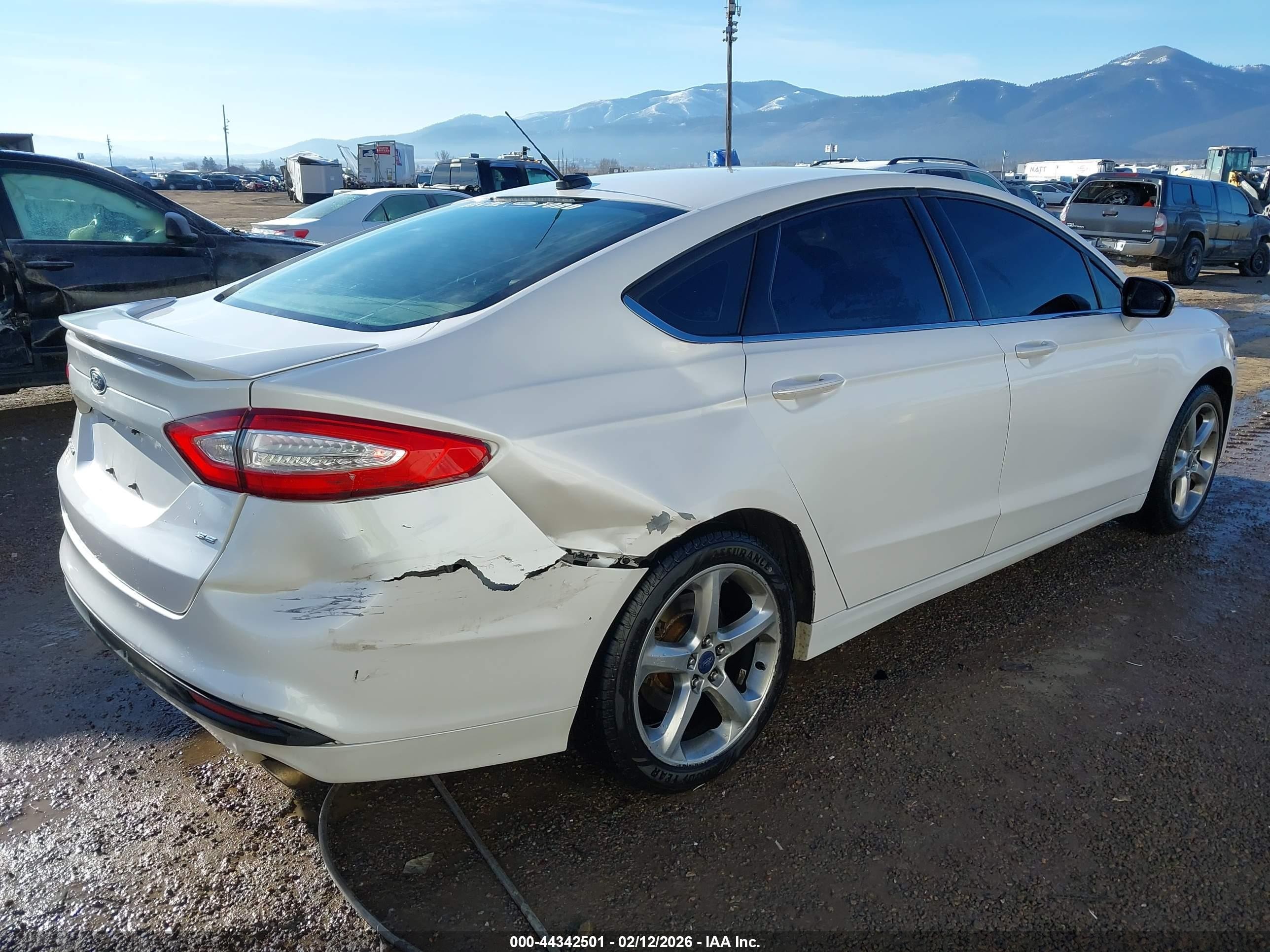 2014 Ford Fusion Se Белый vin: 1FA6P0H75E5404452