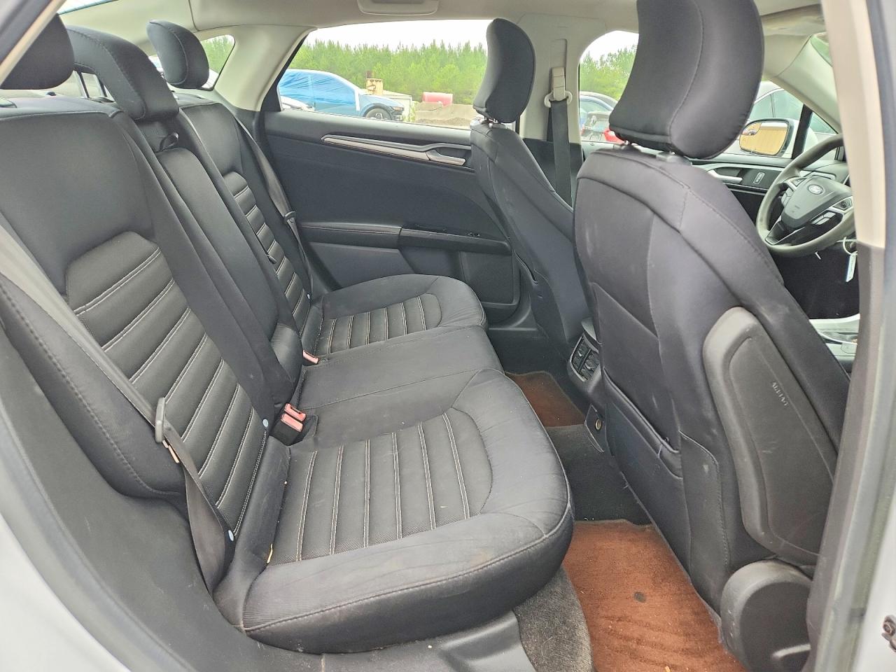 2015 Ford Fusion Se White vin: 1FA6P0H75F5122491