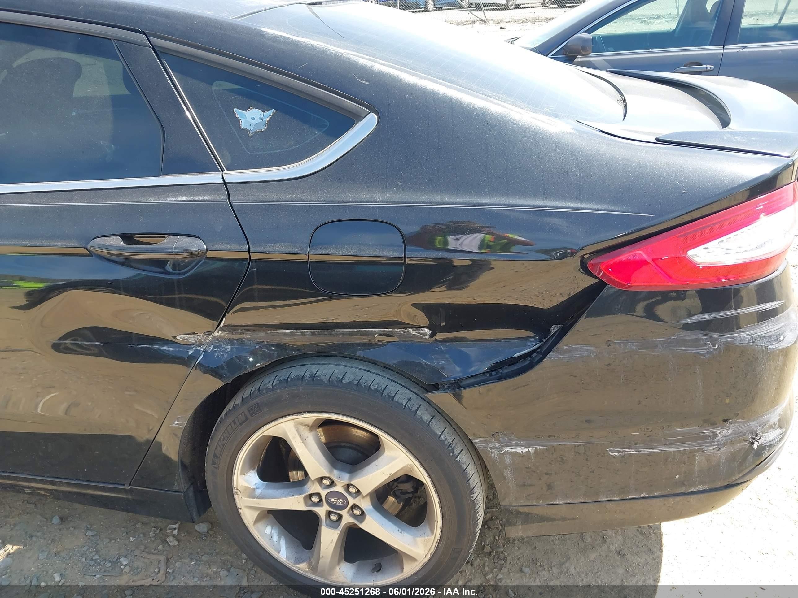 2014 Ford Fusion Se Черный vin: 1FA6P0H76E5370229