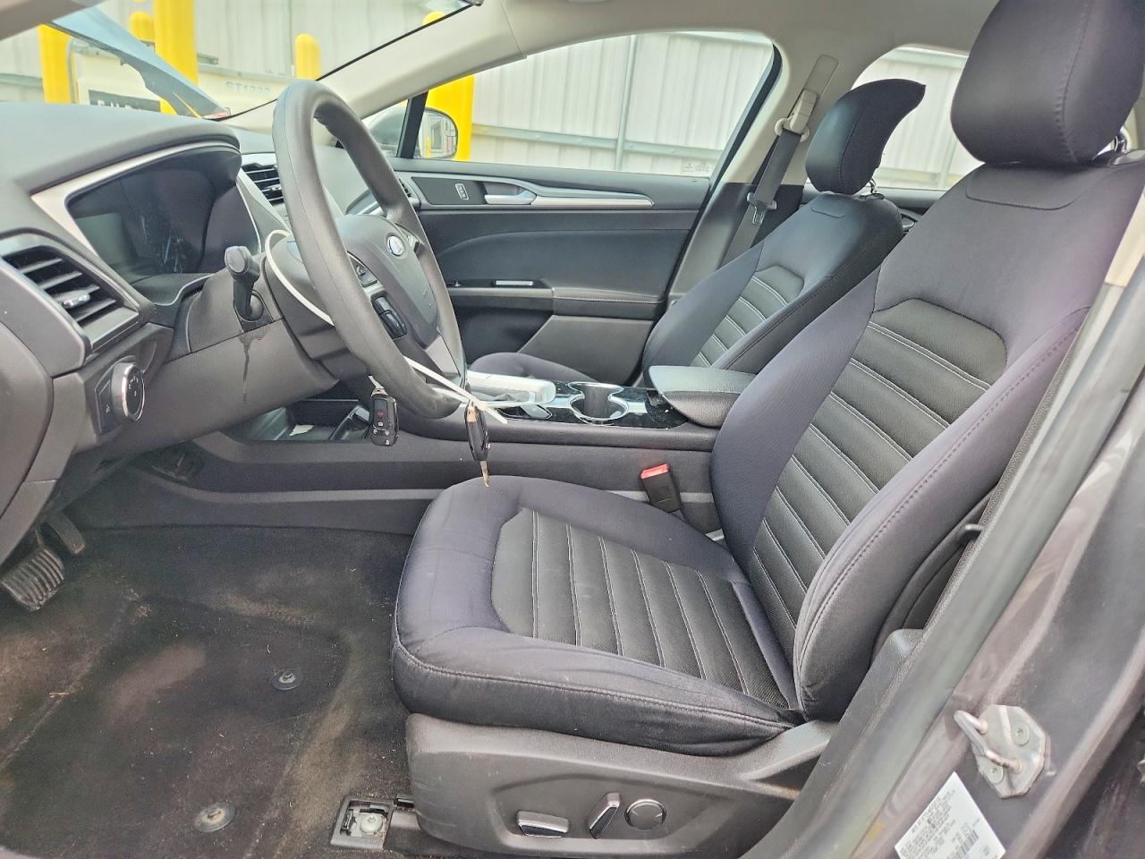 2014 Ford Fusion Se Серый vin: 1FA6P0H76E5378301
