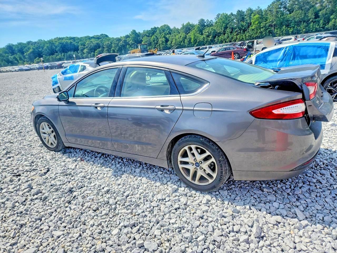 2014 Ford Fusion Se Серебряный vin: 1FA6P0H76E5389394