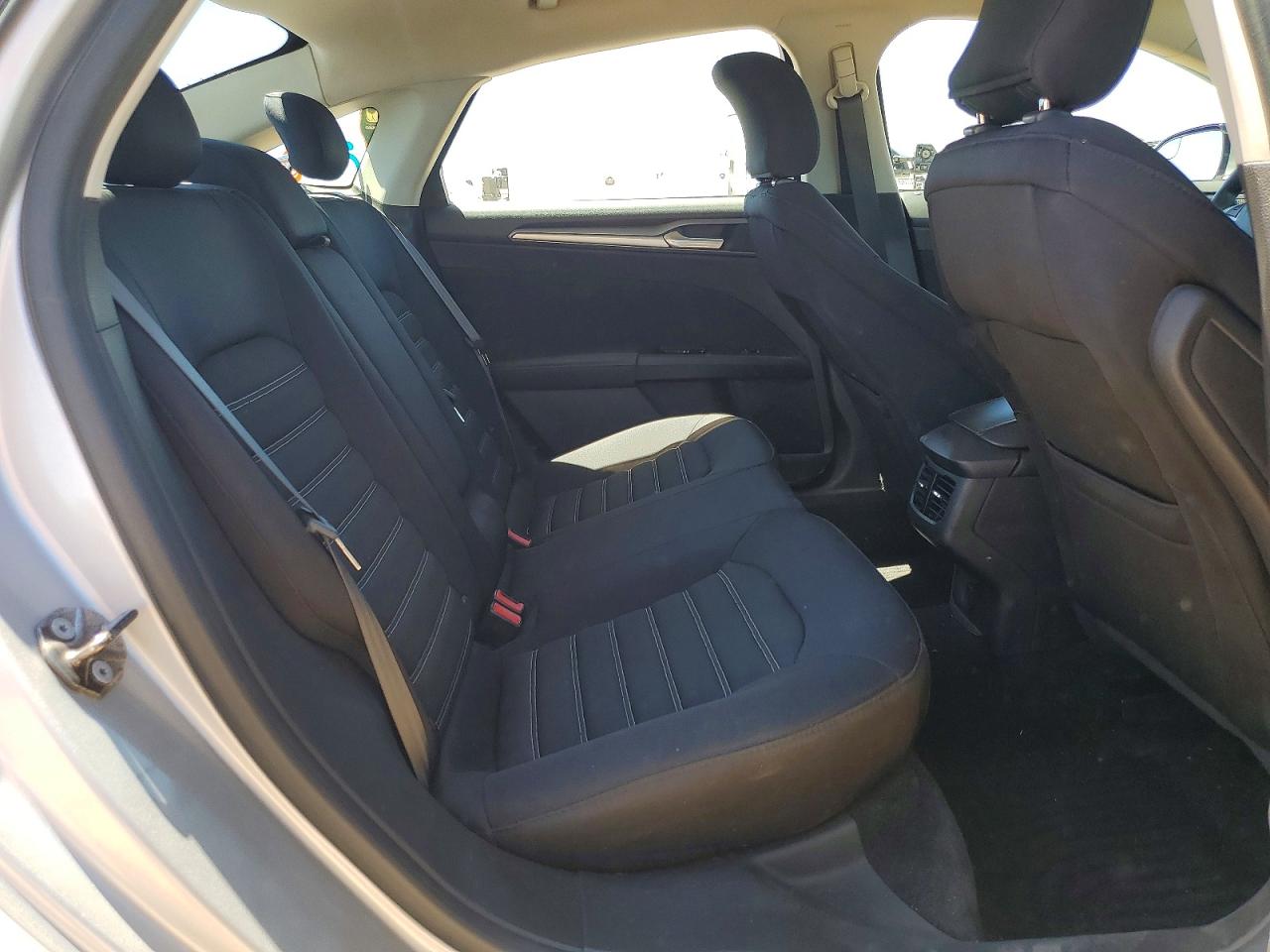 2015 Ford Fusion Se Silver vin: 1FA6P0H76F5125979