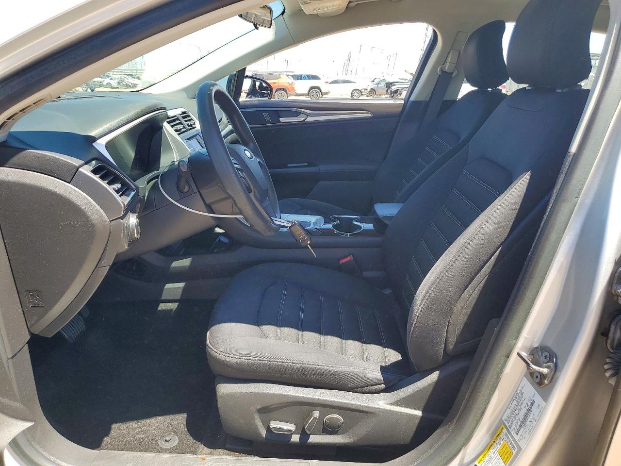 2015 Ford Fusion Se Silver vin: 1FA6P0H76F5125979
