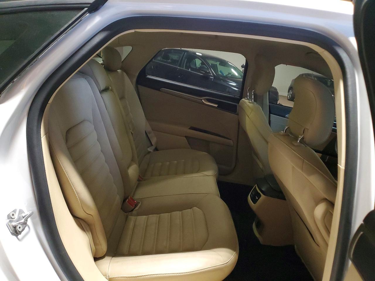 2015 Ford Fusion Se White vin: 1FA6P0H77F5101464