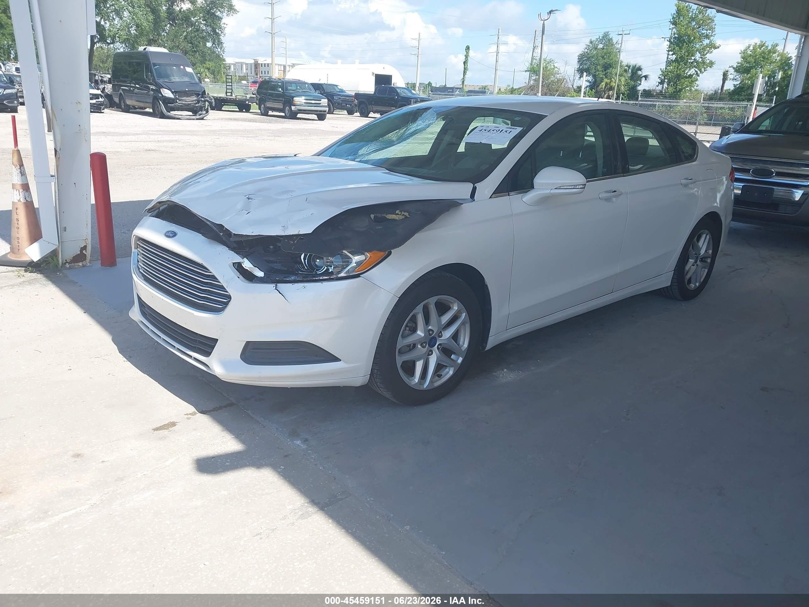 2014 Ford Fusion Se Белый vin: 1FA6P0H78E5374430