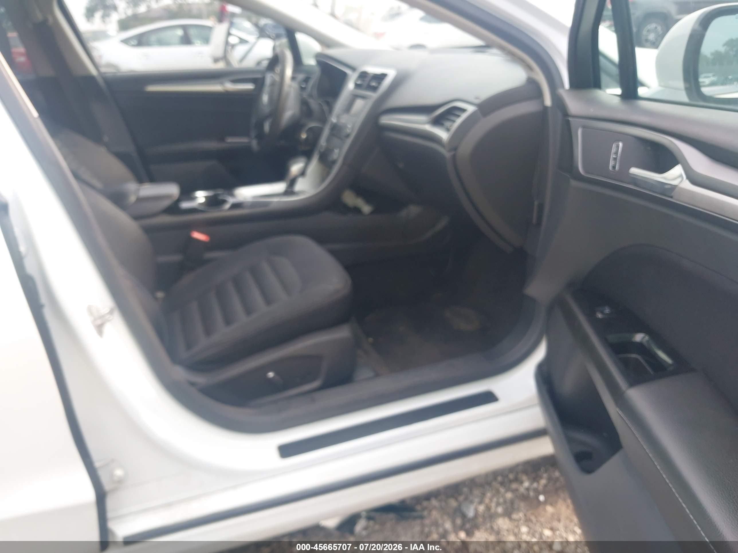 2015 Ford Fusion Se White vin: 1FA6P0H78F5108567