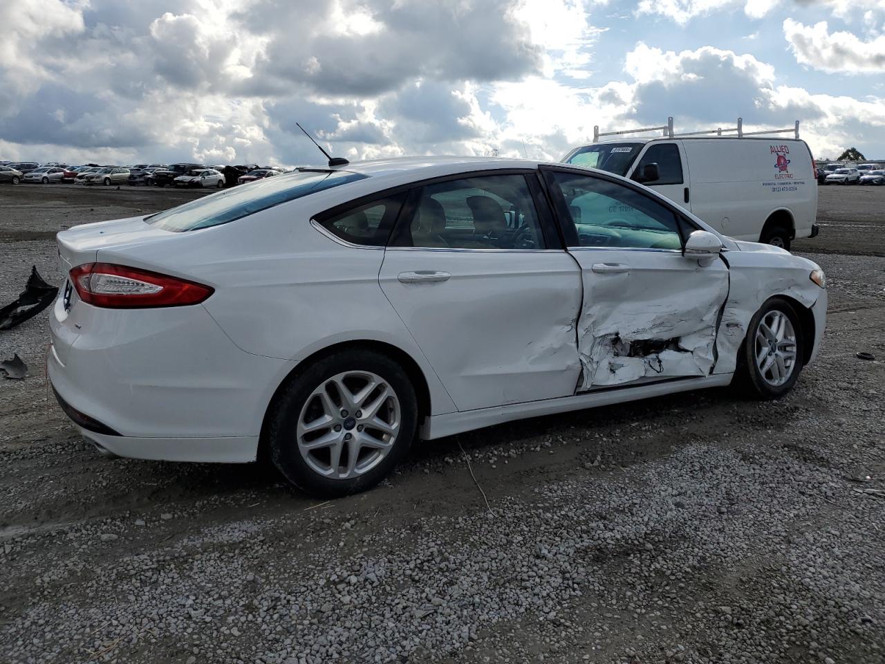2014 Ford Fusion Se White vin: 1FA6P0H79E5366000