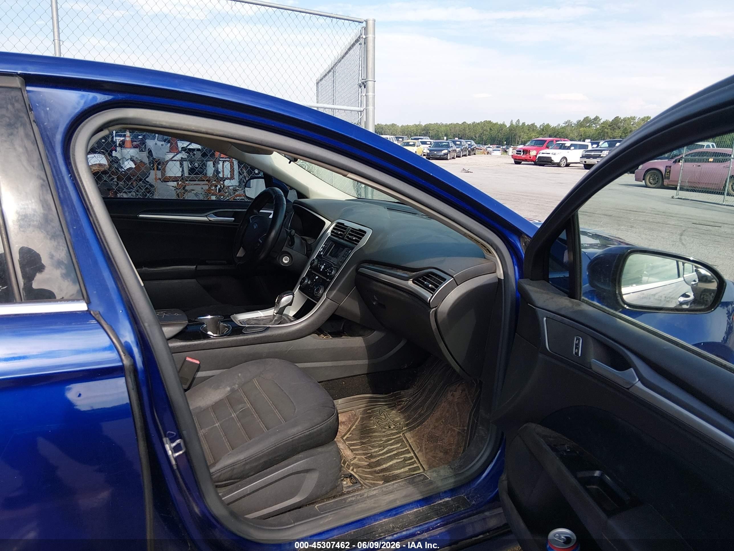 2014 Ford Fusion Se Blue vin: 1FA6P0H79E5370077