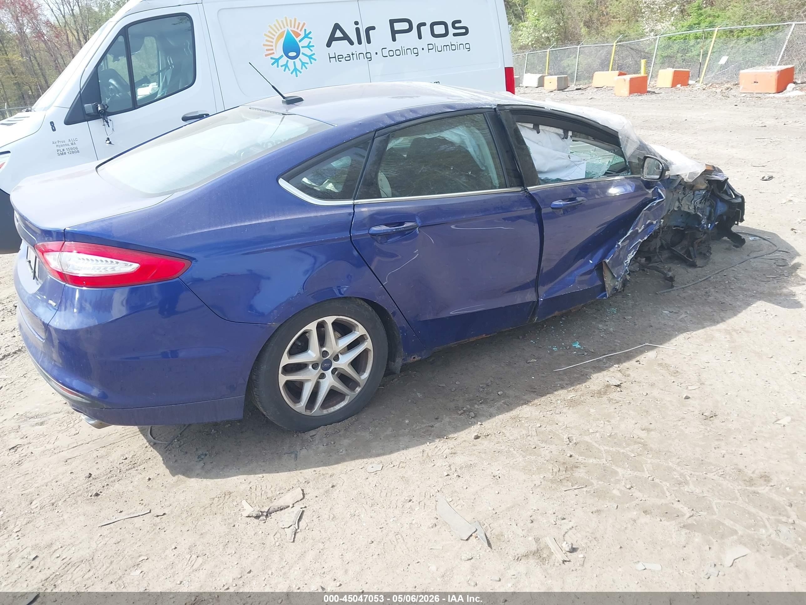 2014 Ford Fusion Se Синий vin: 1FA6P0H79E5383363