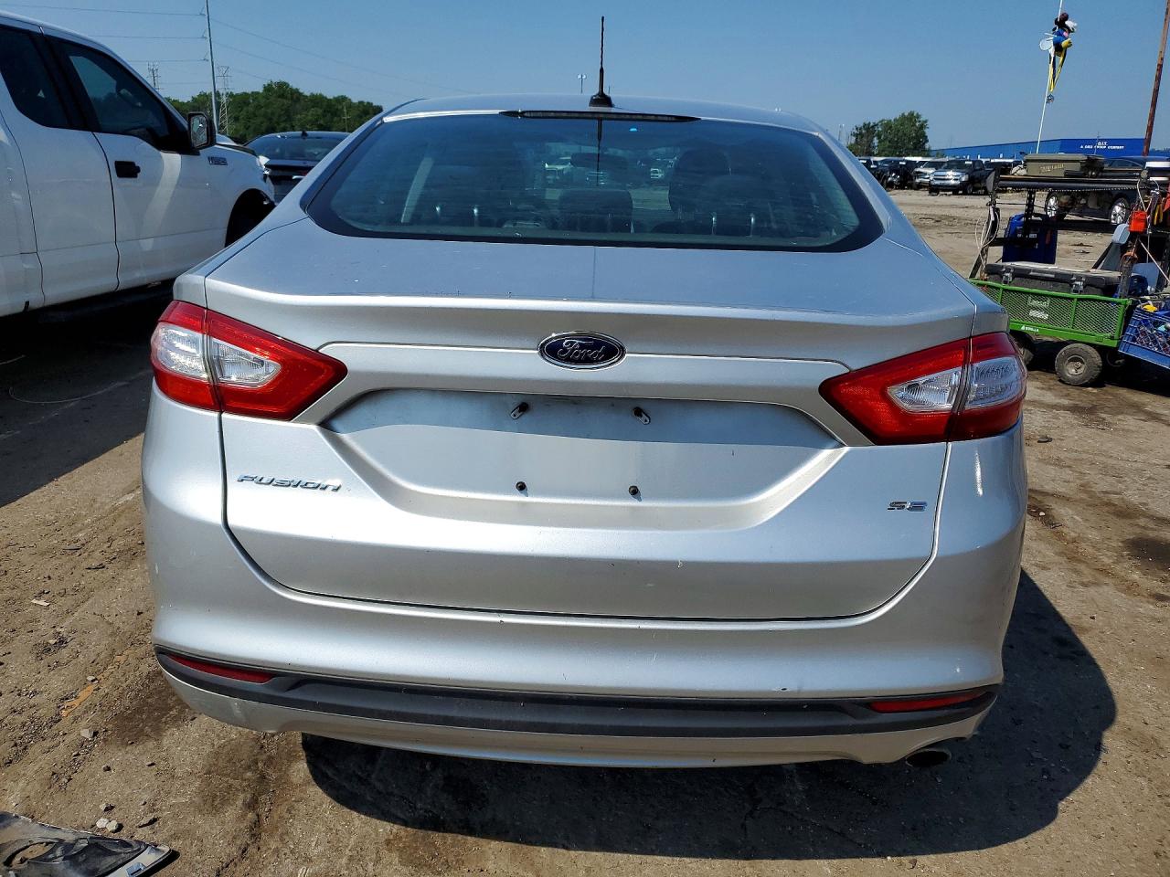 2014 Ford Fusion Se Silver vin: 1FA6P0H7XE5392265