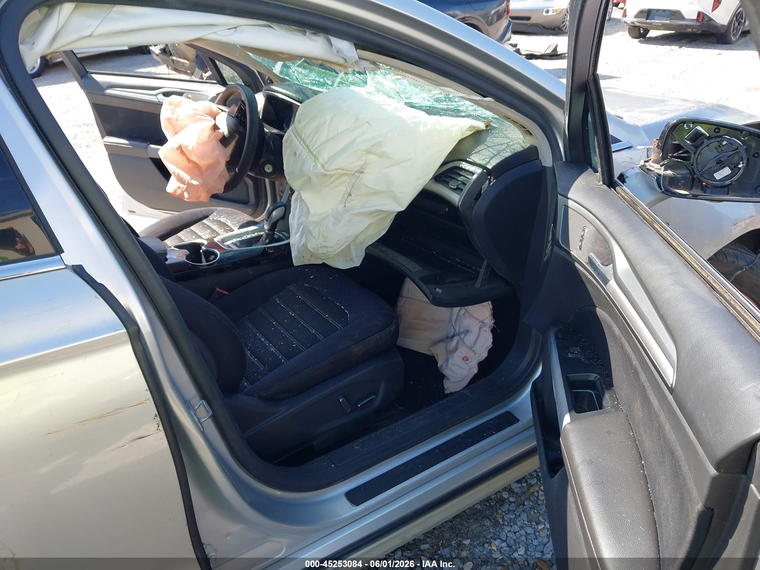 2015 Ford Fusion Se Silver vin: 1FA6P0H7XF5107565