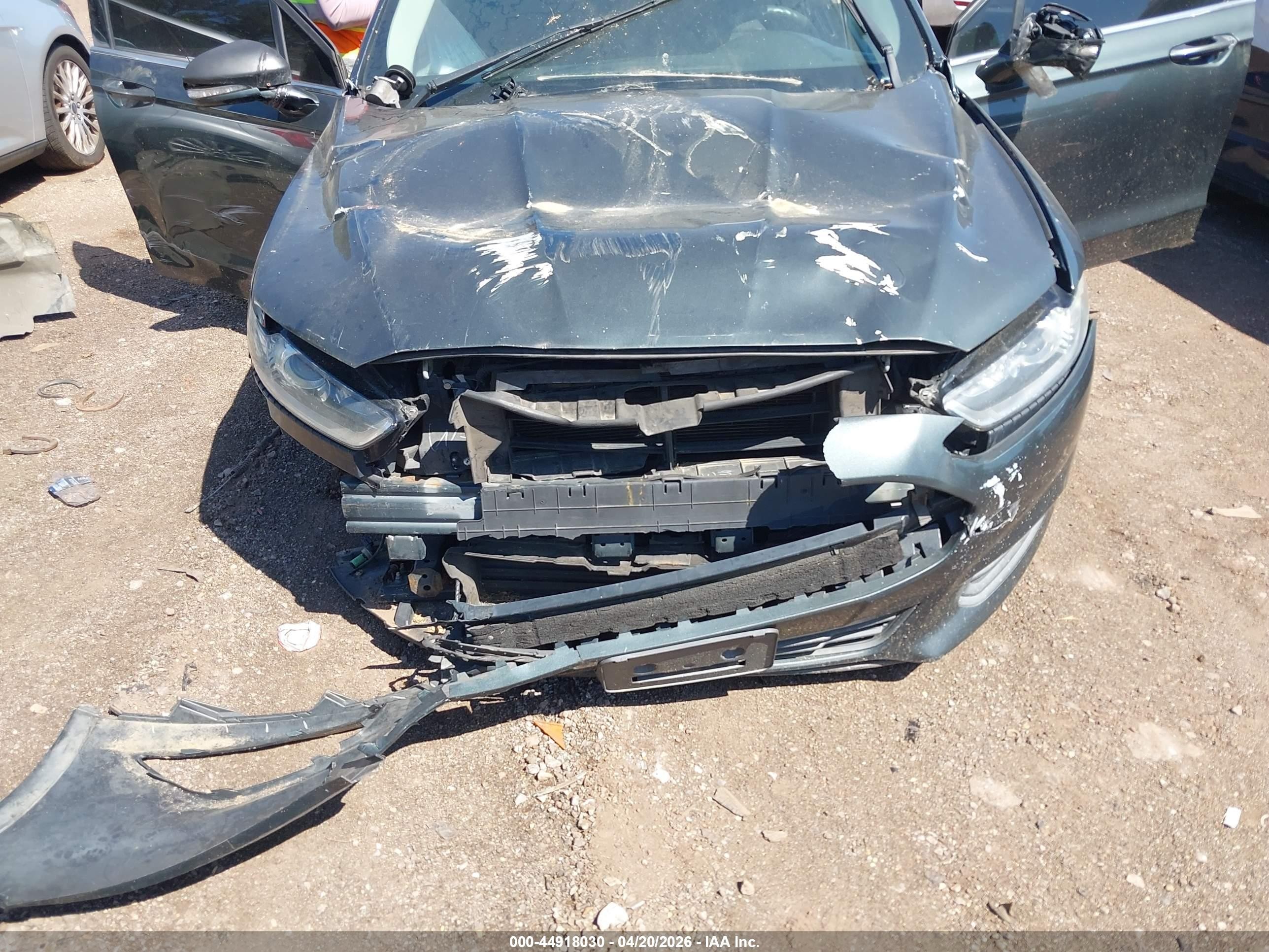 2015 Ford Fusion Se Green vin: 1FA6P0H7XF5129002