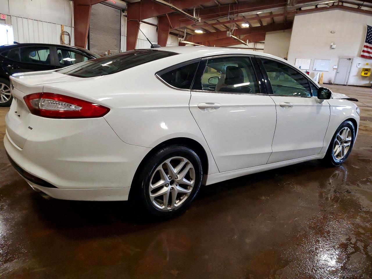 2015 Ford Fusion Se Белый vin: 1FA6P0H7XF5130392