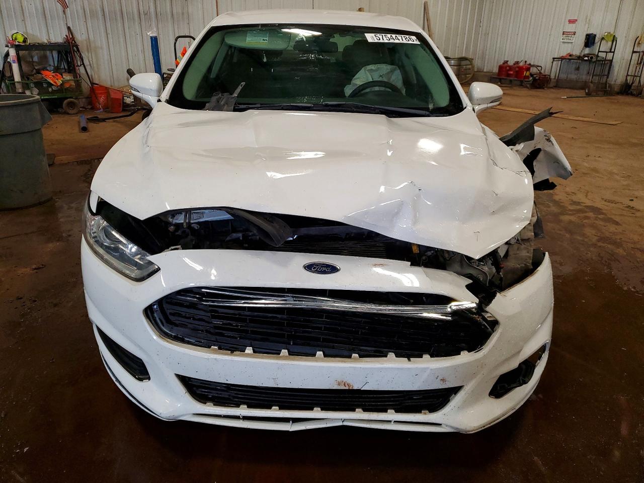 2015 Ford Fusion Se Белый vin: 1FA6P0H7XF5130392
