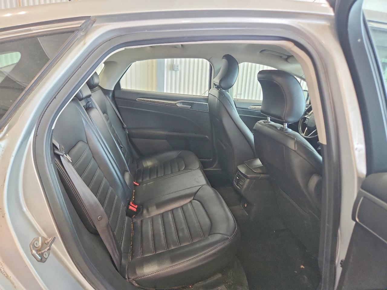 2015 Ford Fusion Se Silver vin: 1FA6P0HD0F5123747