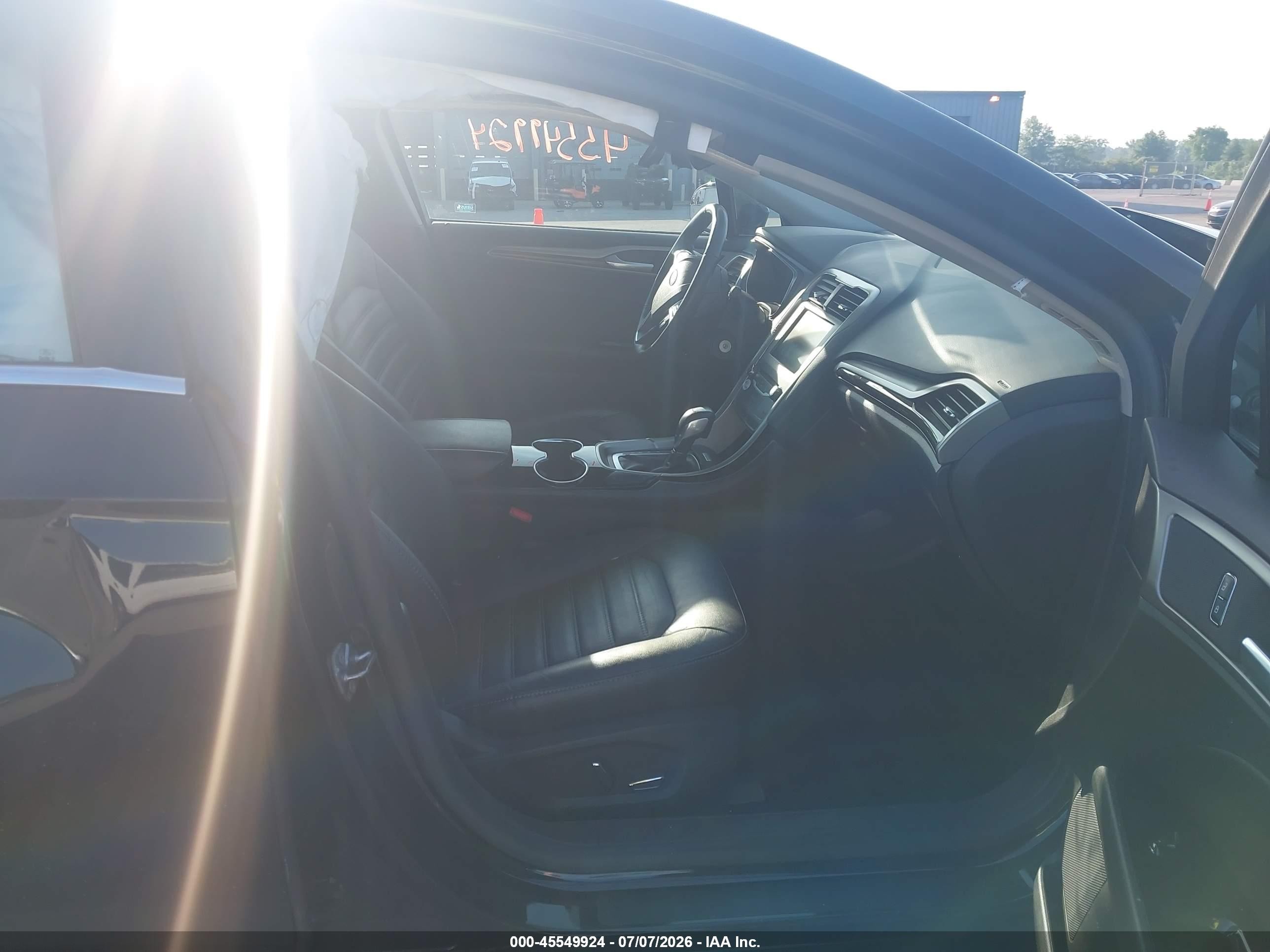 2015 Ford Fusion Se Черный vin: 1FA6P0HD1F5103670