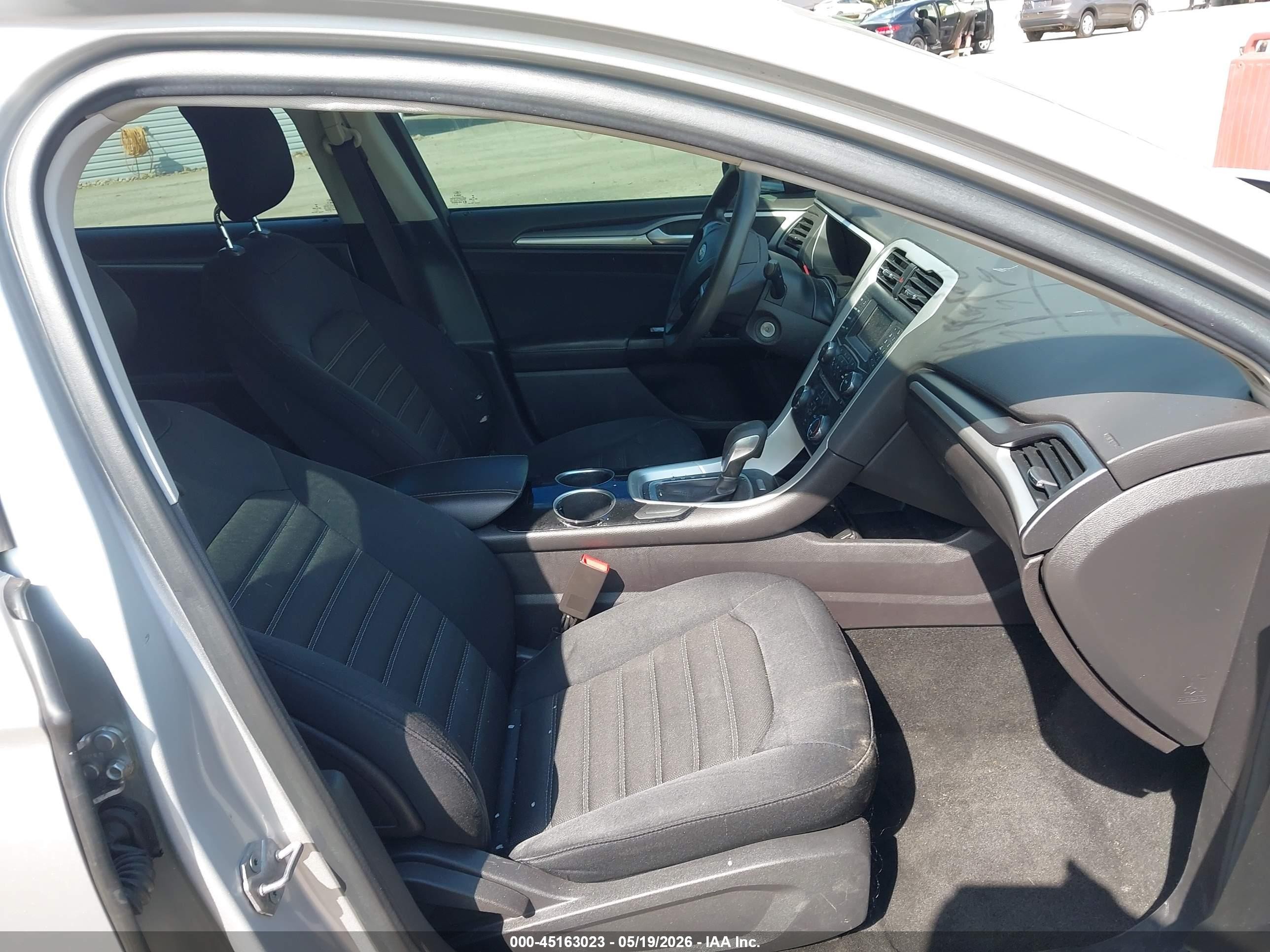 2014 Ford Fusion Se Silver vin: 1FA6P0HD2E5356480