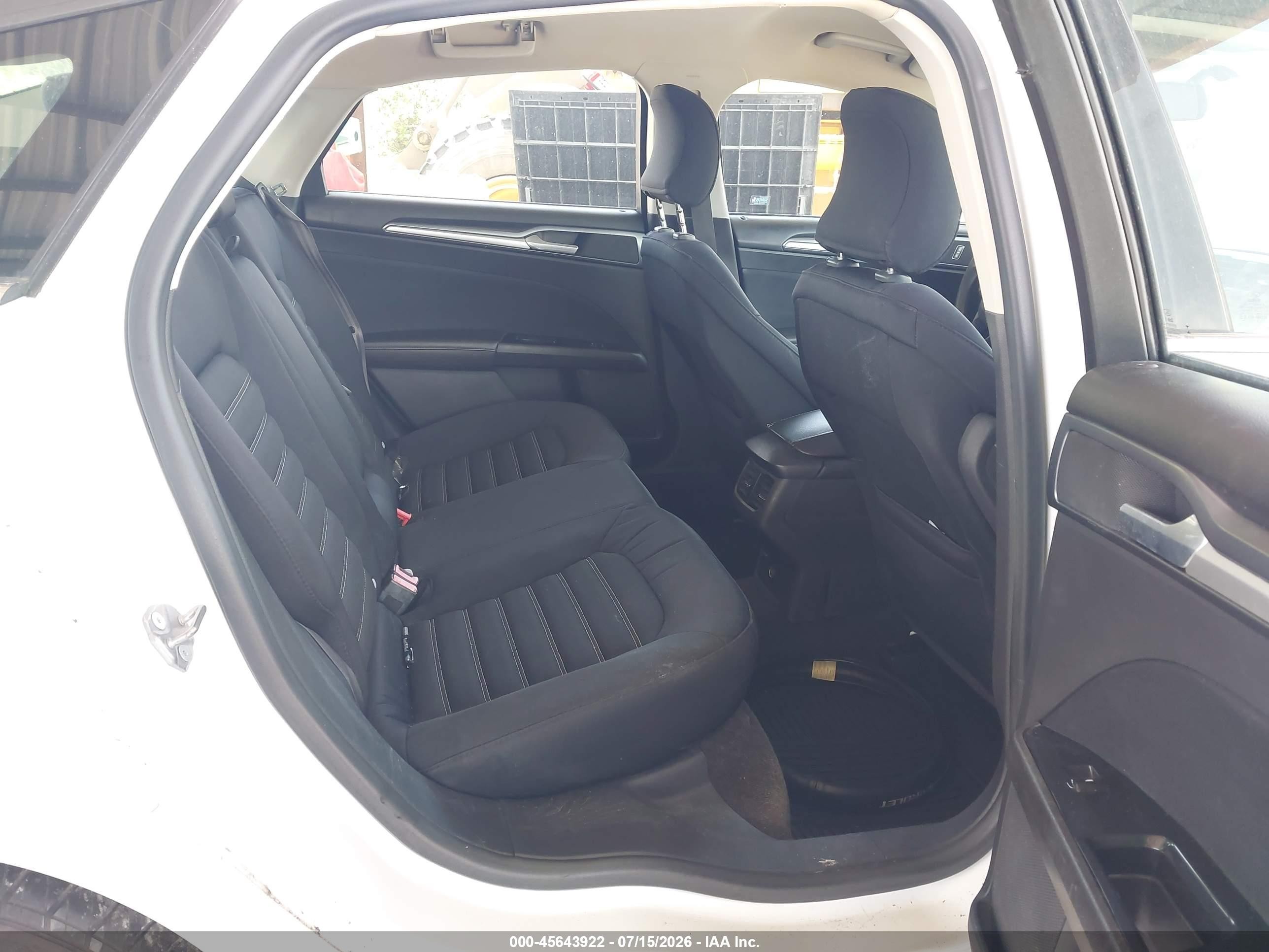 2015 Ford Fusion Se White vin: 1FA6P0HD3F5123970
