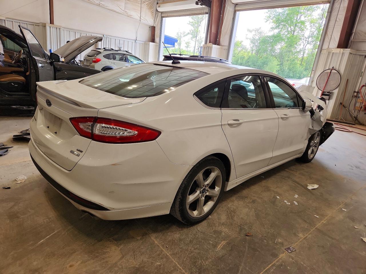 2014 Ford Fusion Se White vin: 1FA6P0HD4E5362944