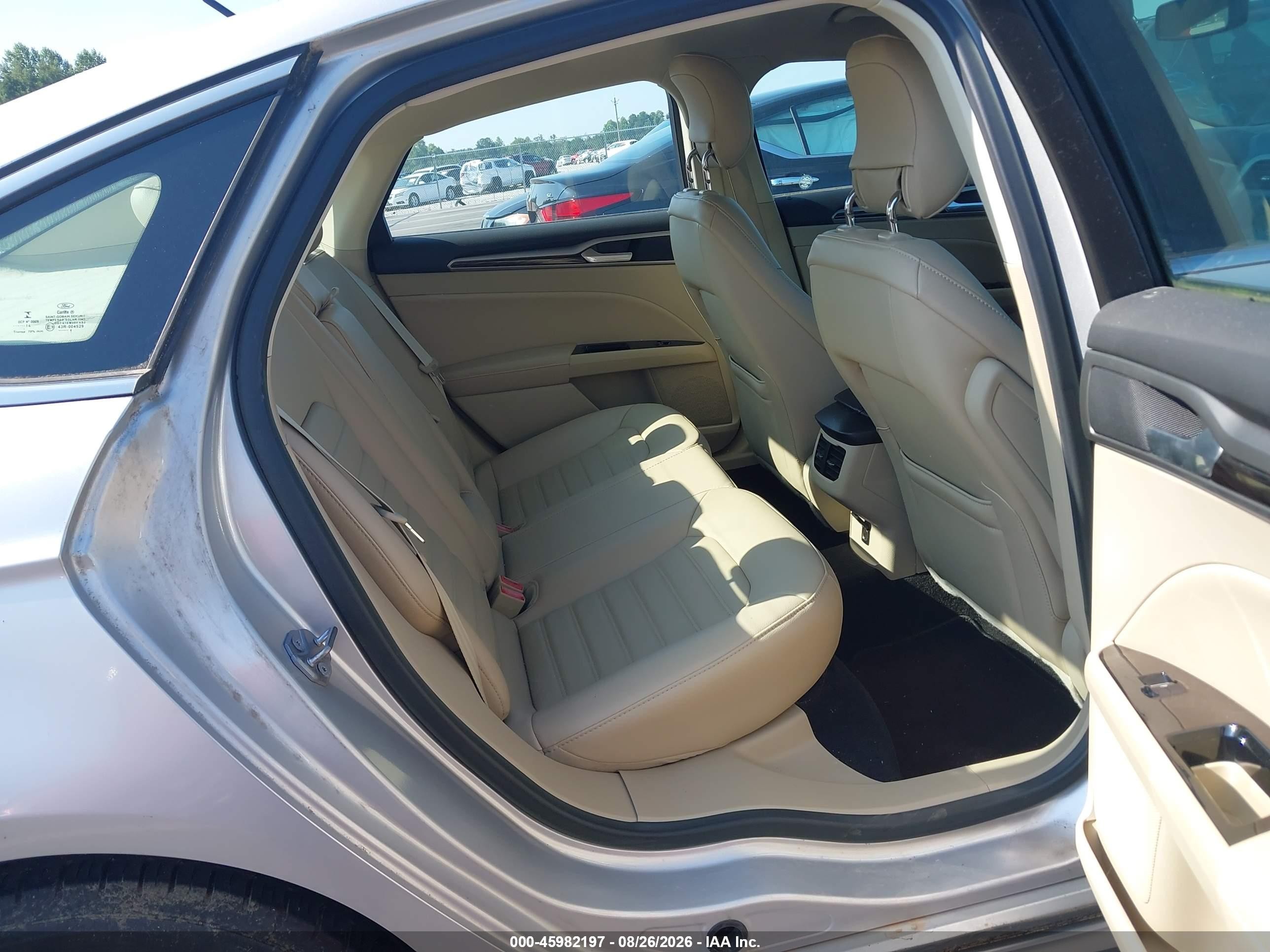 2014 Ford Fusion Se Silver vin: 1FA6P0HD4E5394194