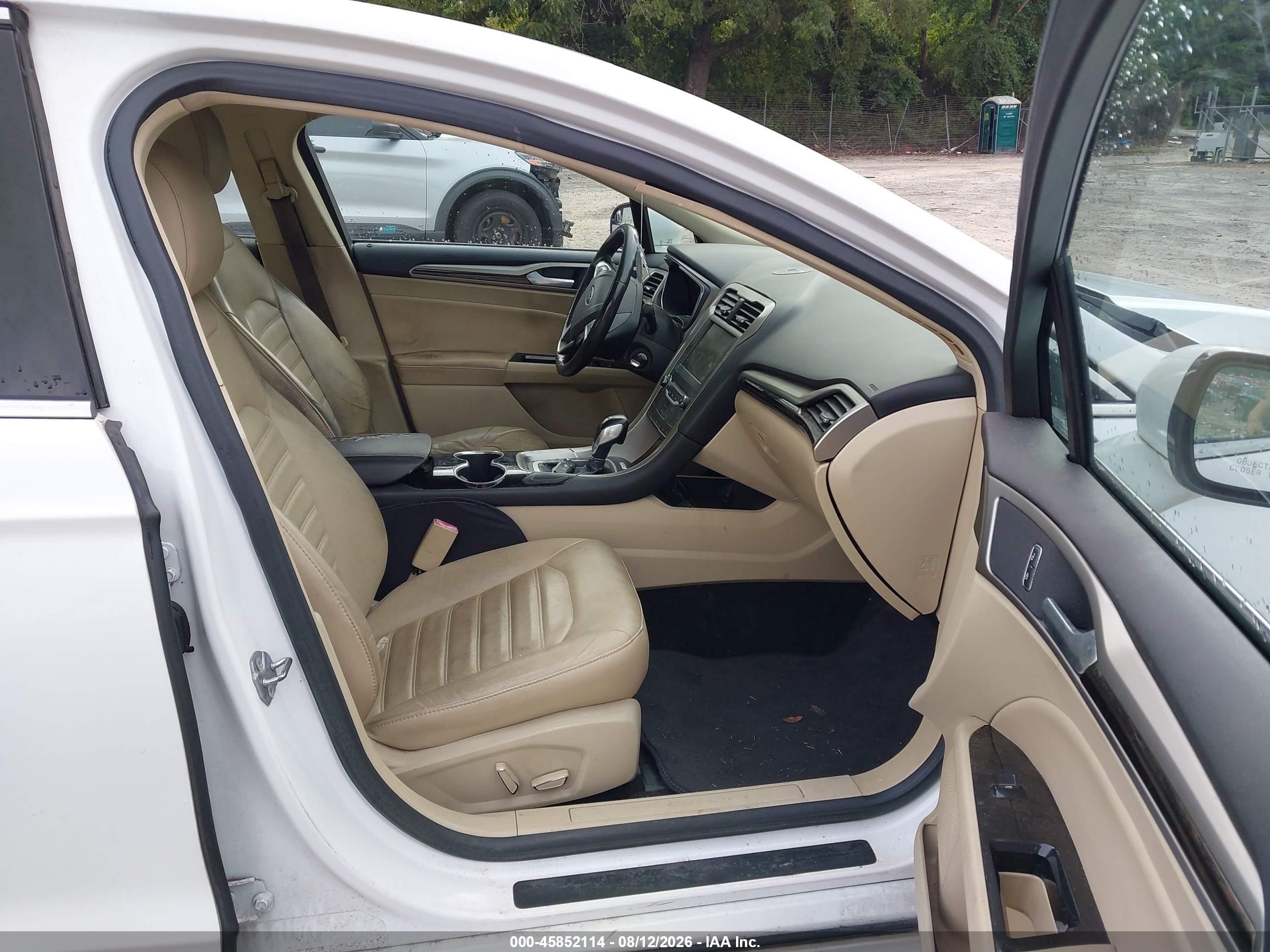 2015 Ford Fusion Se Белый vin: 1FA6P0HD4F5126389