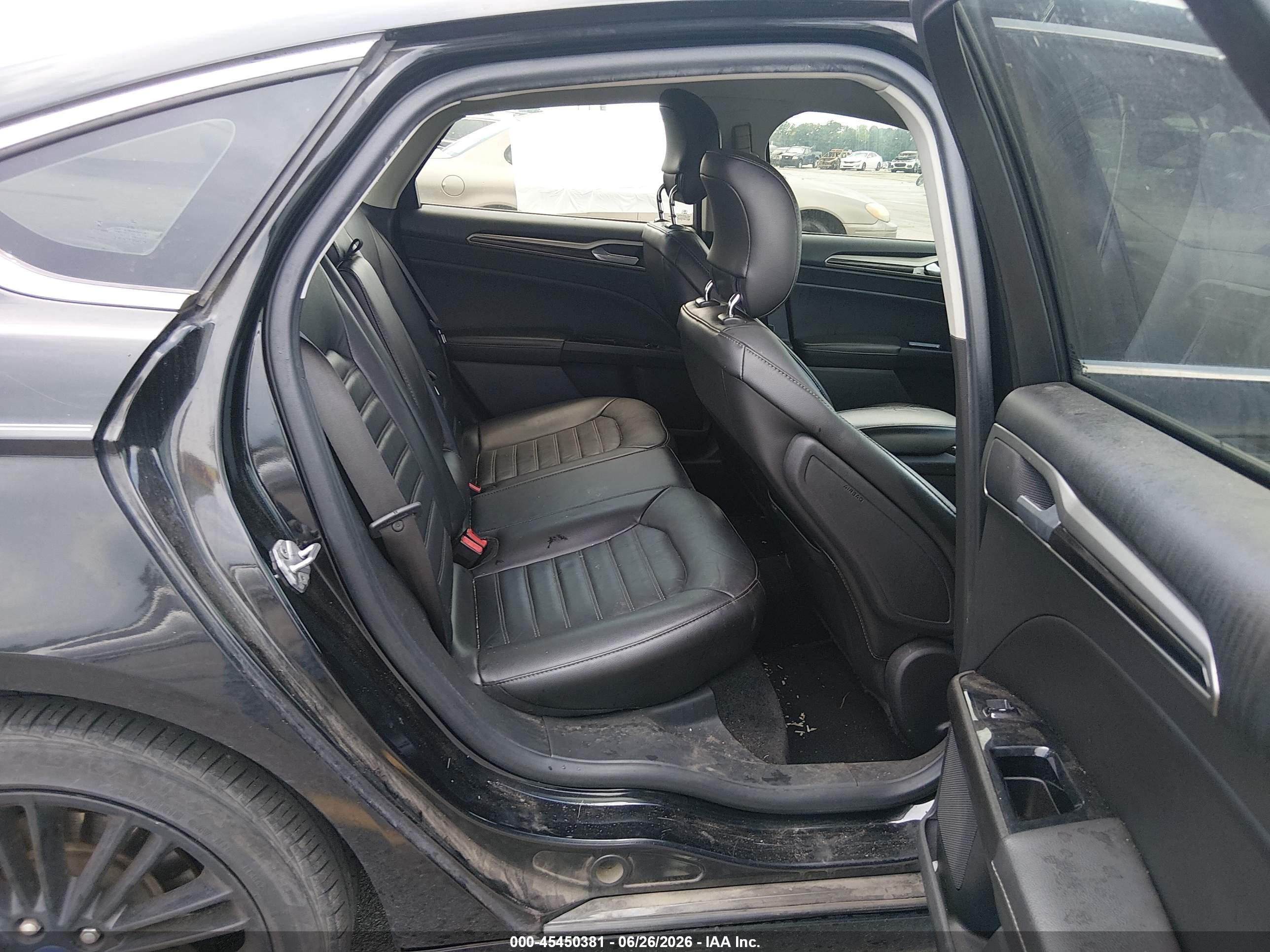 2015 Ford Fusion Se Черный vin: 1FA6P0HD5F5101145