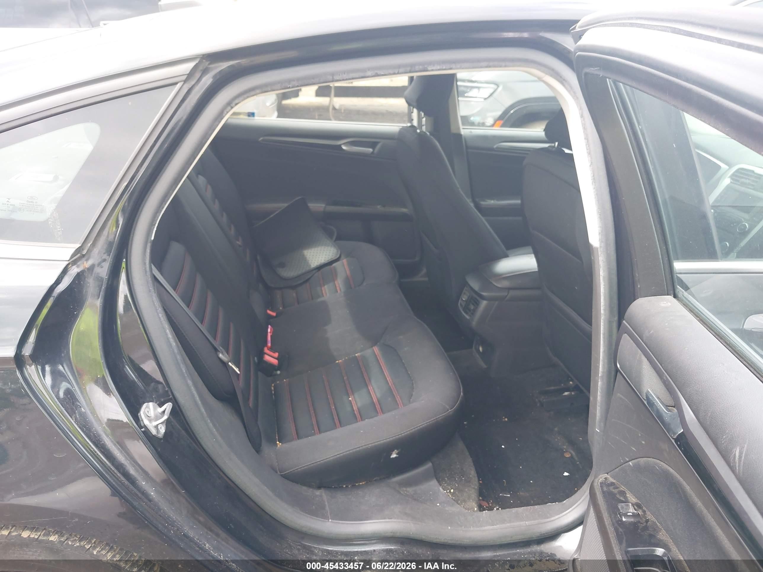 2015 Ford Fusion Se Black vin: 1FA6P0HD5F5131066